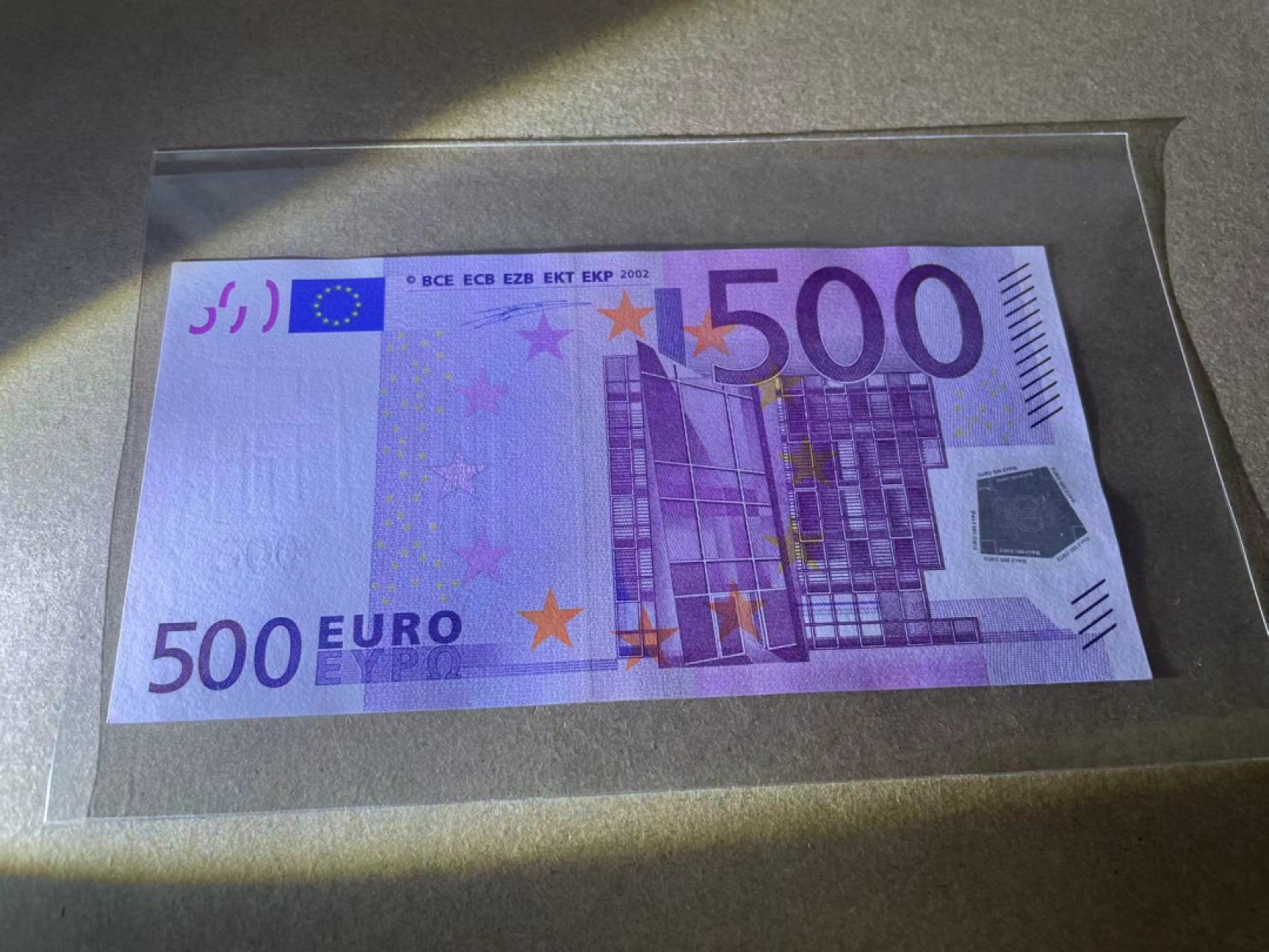 【Blue Auction】✨世界纸币精拍第301期——新纪元 【首签】欧盟 2002年500欧元 UNC- 荧光 