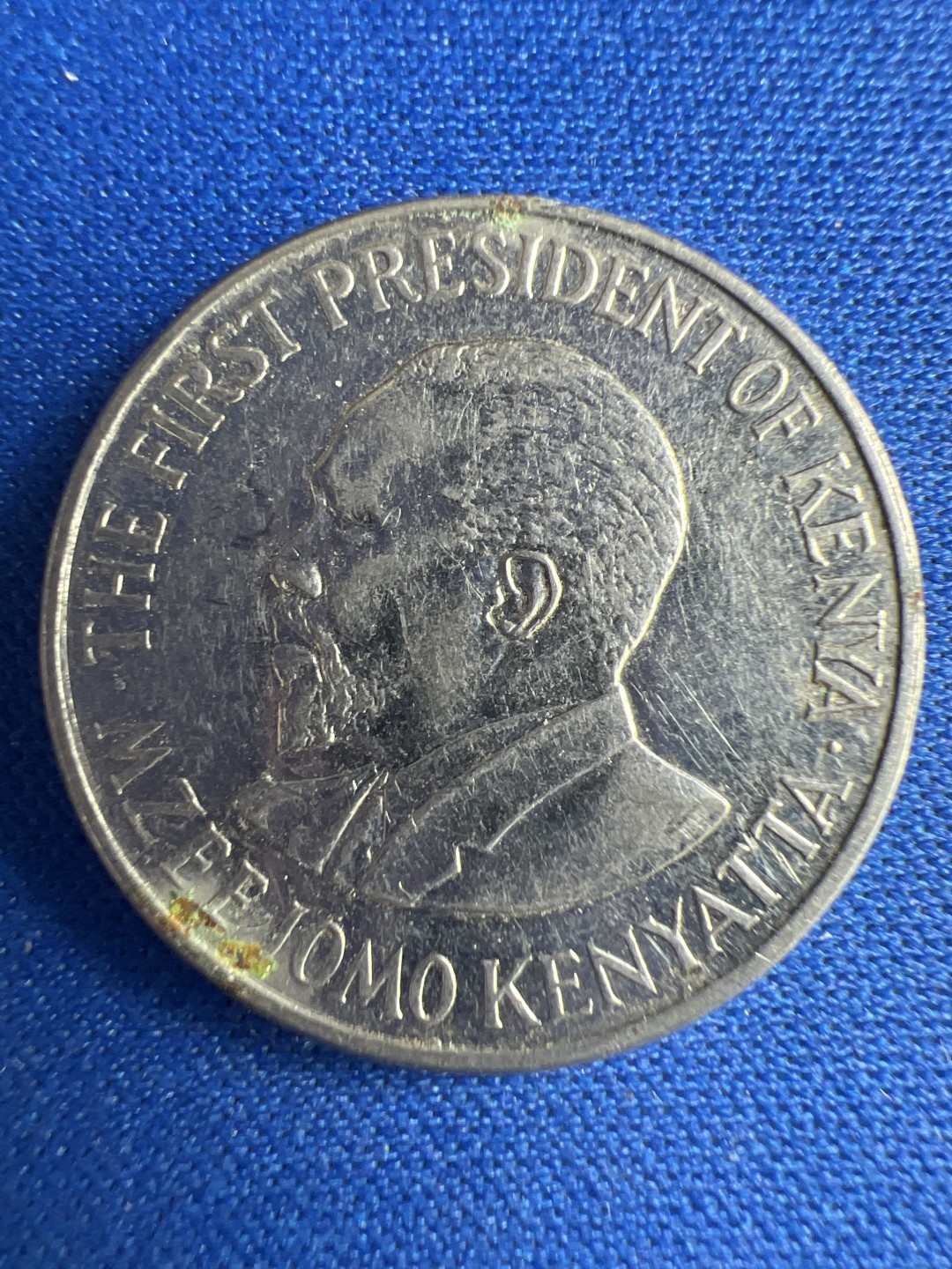 泡泡堂微拍第八十五幕硬币捡漏可累计专场👿👿，累计满二十元包邮，接受代拍业务 肯尼亚1先令