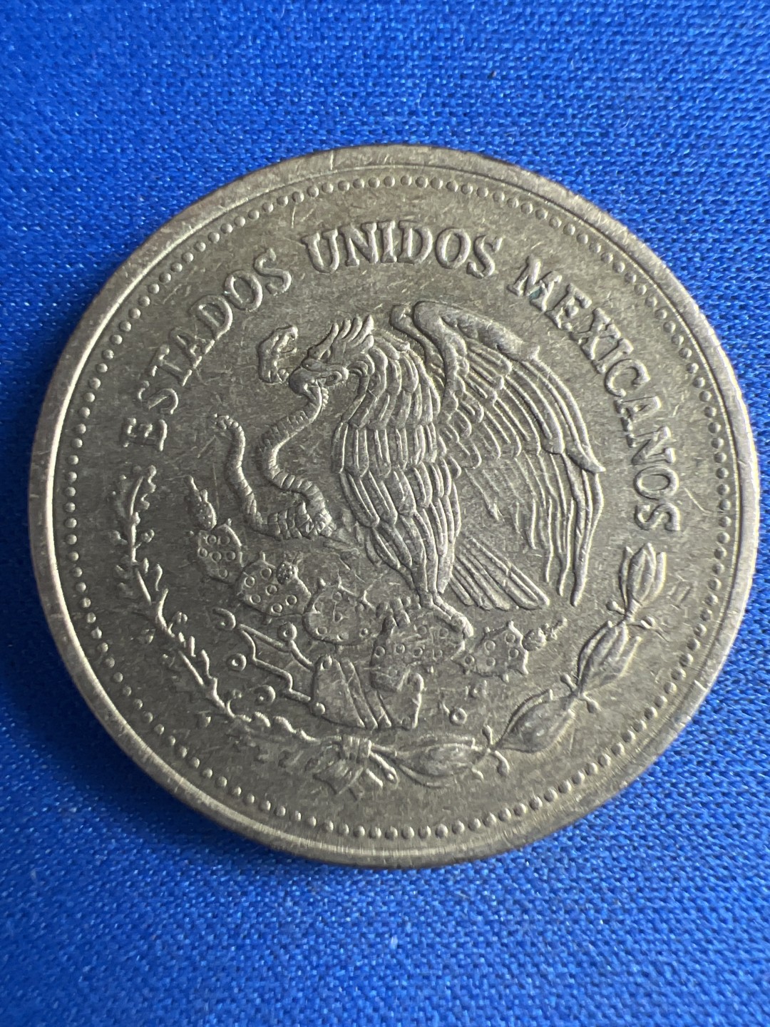 泡泡堂微拍第八十六幕硬币捡漏可累计专场👿👿，累计满二十元包邮，接受代拍业务 墨西哥1000比索