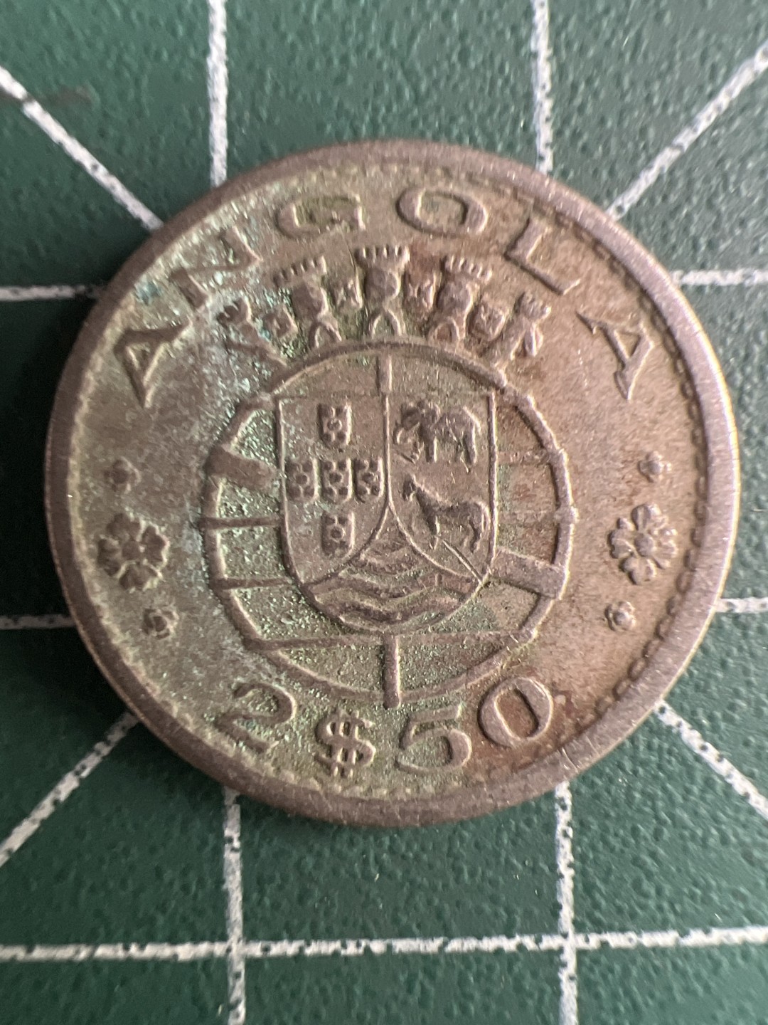 泡泡堂微拍第128幕硬币捡漏可累计专场👿👿，累计满二十元包邮，接受代拍业务 葡属安哥拉2、5埃斯库多