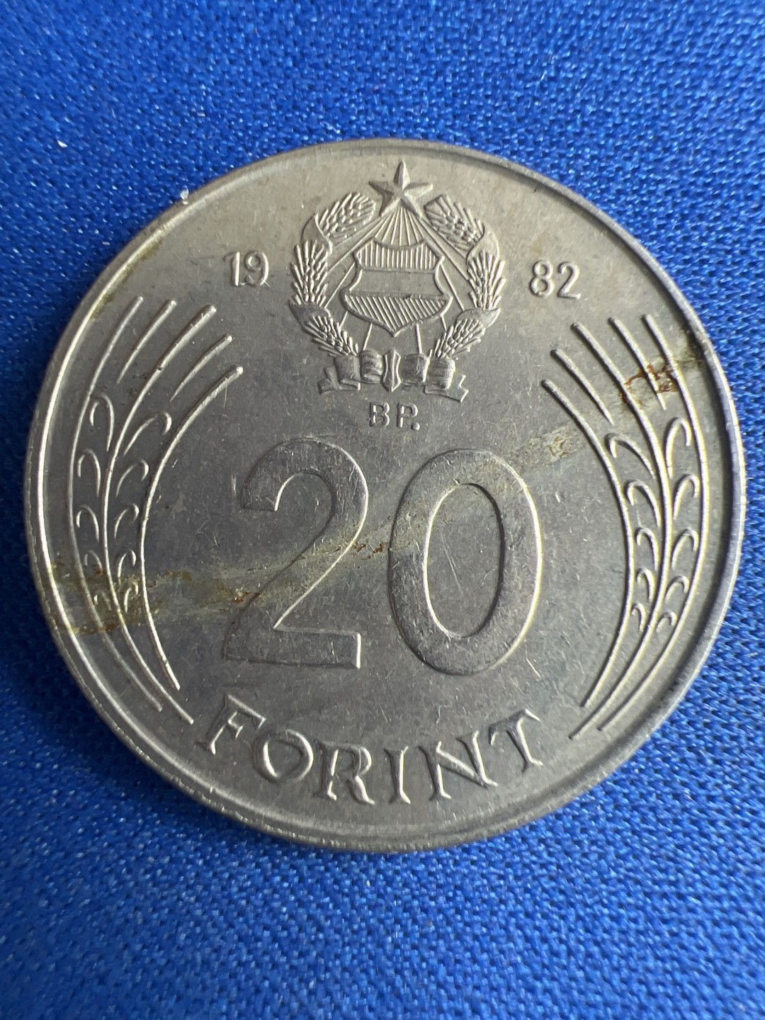 泡泡堂微拍第八十五幕硬币捡漏可累计专场👿👿，累计满二十元包邮，接受代拍业务 匈牙利20福林