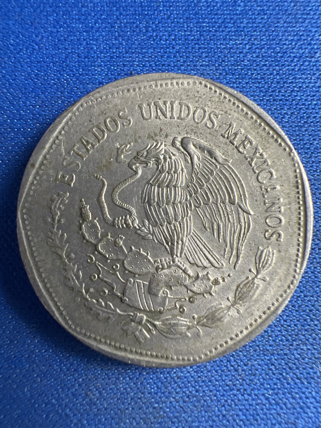 泡泡堂微拍第八十六幕硬币捡漏可累计专场👿👿，累计满二十元包邮，接受代拍业务 墨西哥5比索