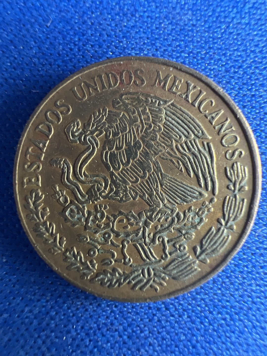 泡泡堂微拍第八十五幕硬币捡漏可累计专场👿👿，累计满二十元包邮，接受代拍业务 墨西哥五分