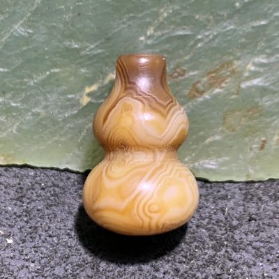 精美缠丝玛瑙小葫芦一个， - 精美缠丝玛瑙小葫芦一个，