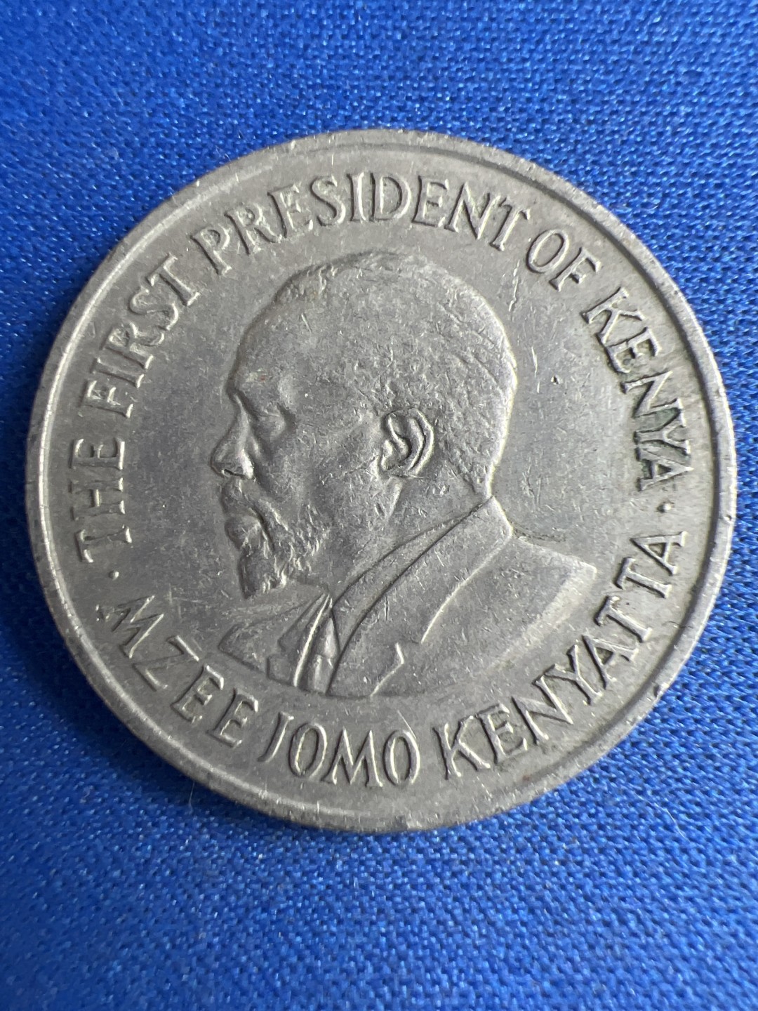 泡泡堂微拍第八十六幕硬币捡漏可累计专场👿👿，累计满二十元包邮，接受代拍业务 肯尼亚1先令