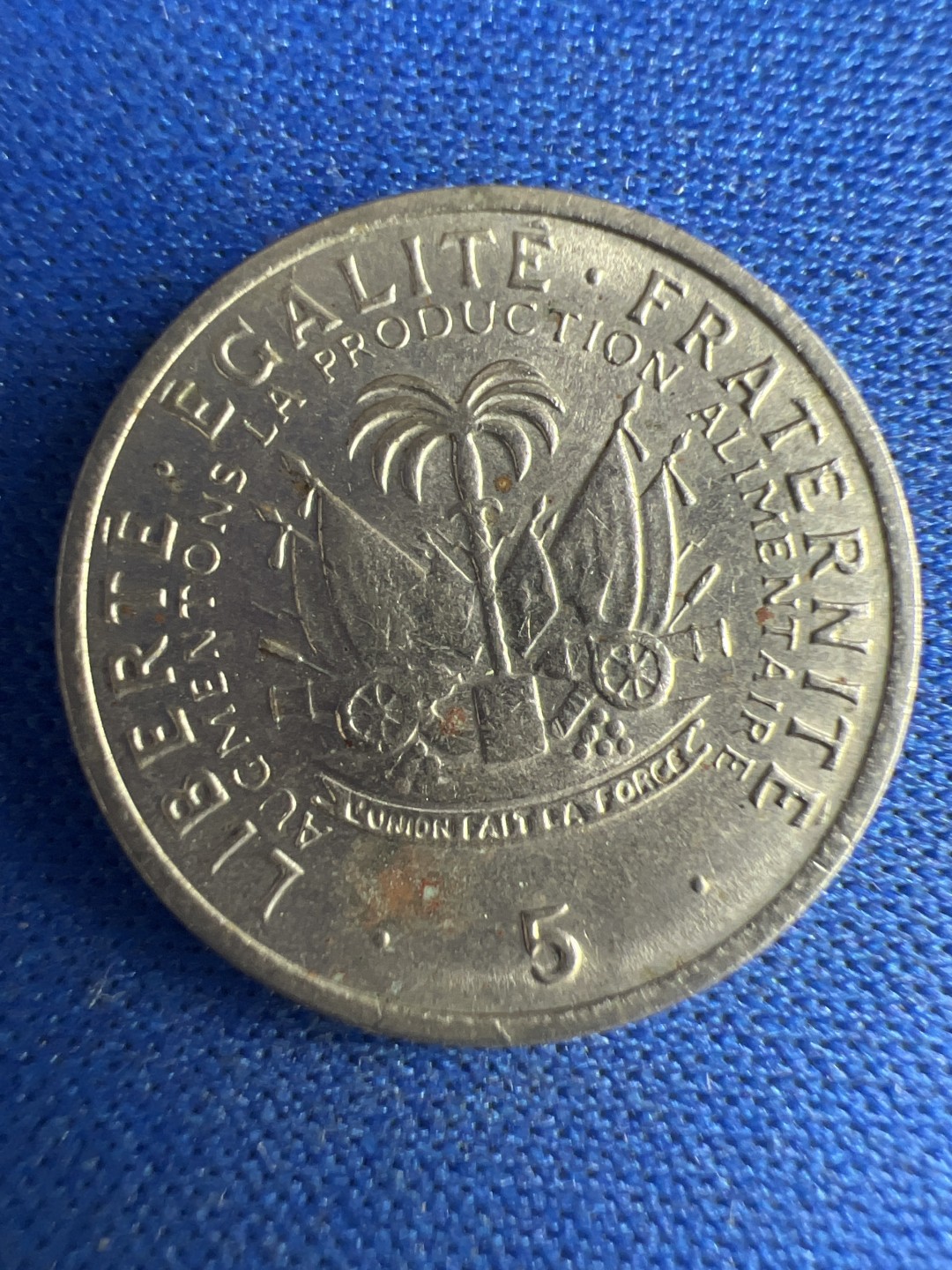 泡泡堂微拍第八十五幕硬币捡漏可累计专场👿👿，累计满二十元包邮，接受代拍业务 海地五分