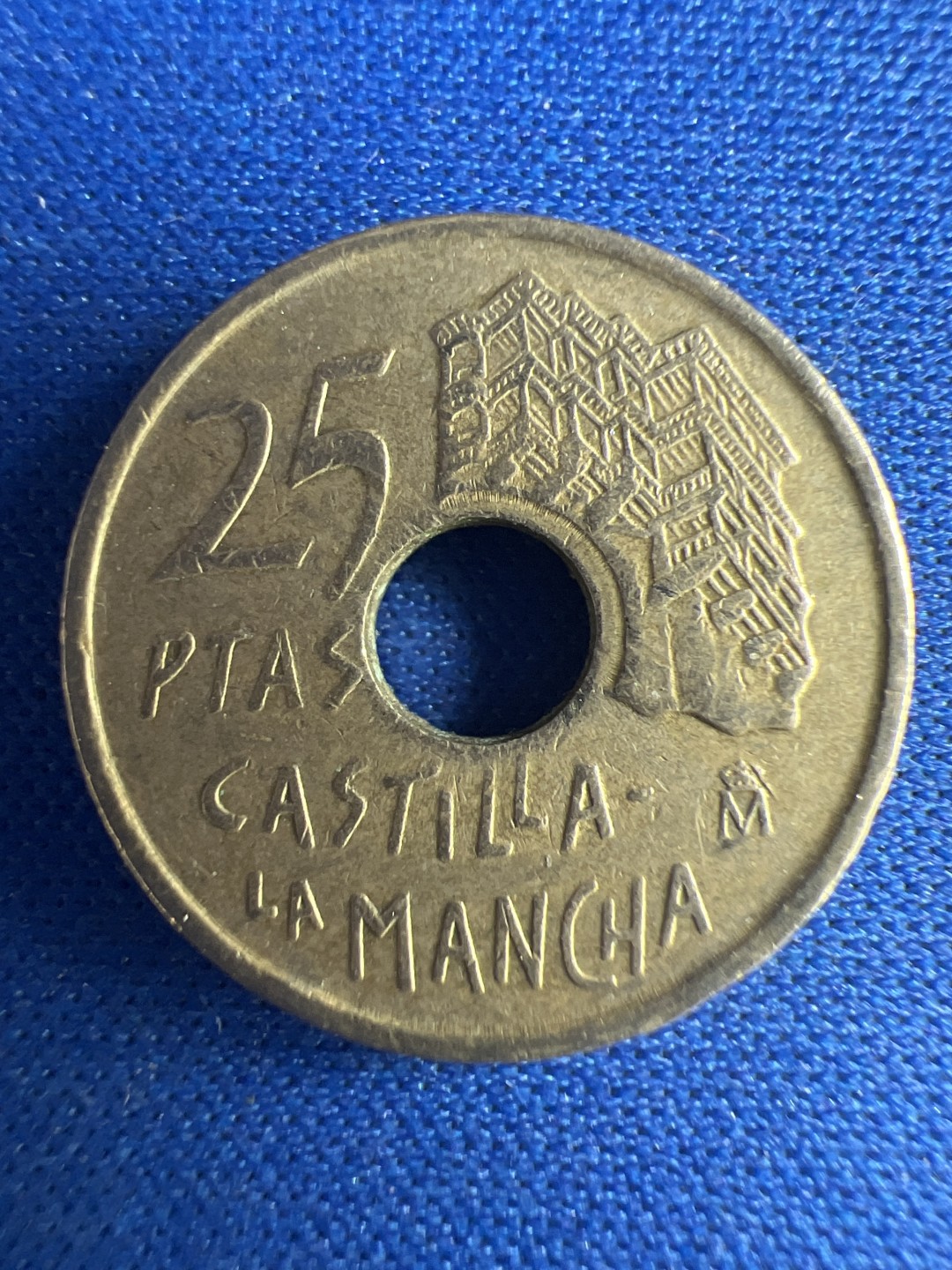 泡泡堂微拍第八十五幕硬币捡漏可累计专场👿👿，累计满二十元包邮，接受代拍业务 西班牙5比塞塔