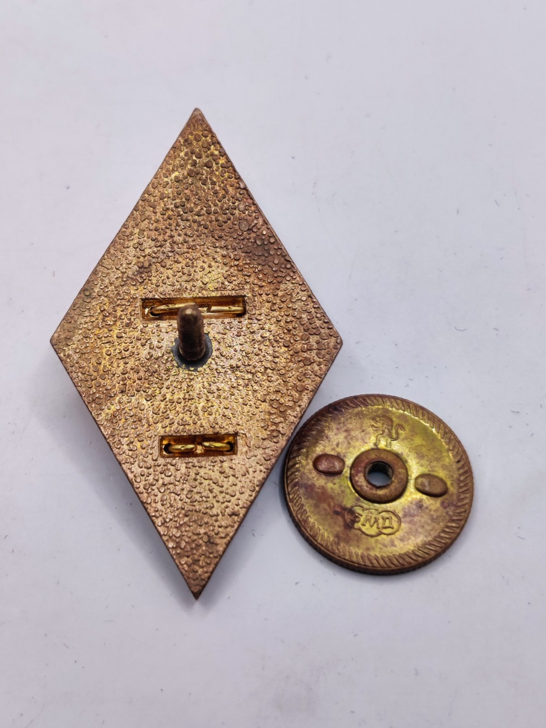 全场0元起拍 第38期 咸鱼国勋章拍卖专场 3月15日（周三）下午6：00开始 保加利亚毕业证章+