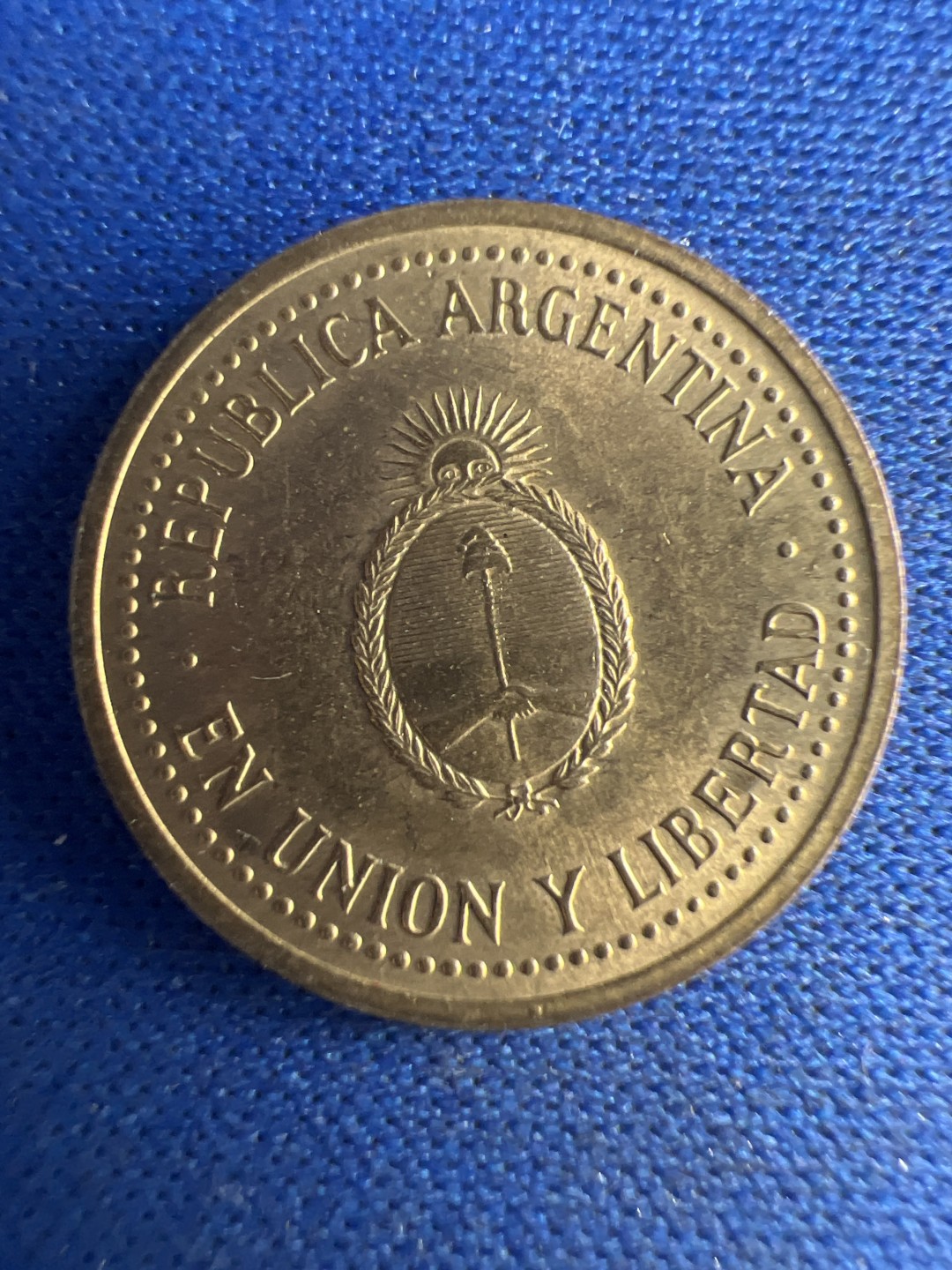 泡泡堂微拍第八十六幕硬币捡漏可累计专场👿👿，累计满二十元包邮，接受代拍业务 阿根廷10比索