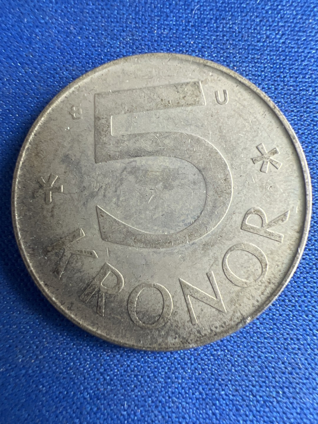 泡泡堂微拍第八十五幕硬币捡漏可累计专场👿👿，累计满二十元包邮，接受代拍业务 瑞典五克朗