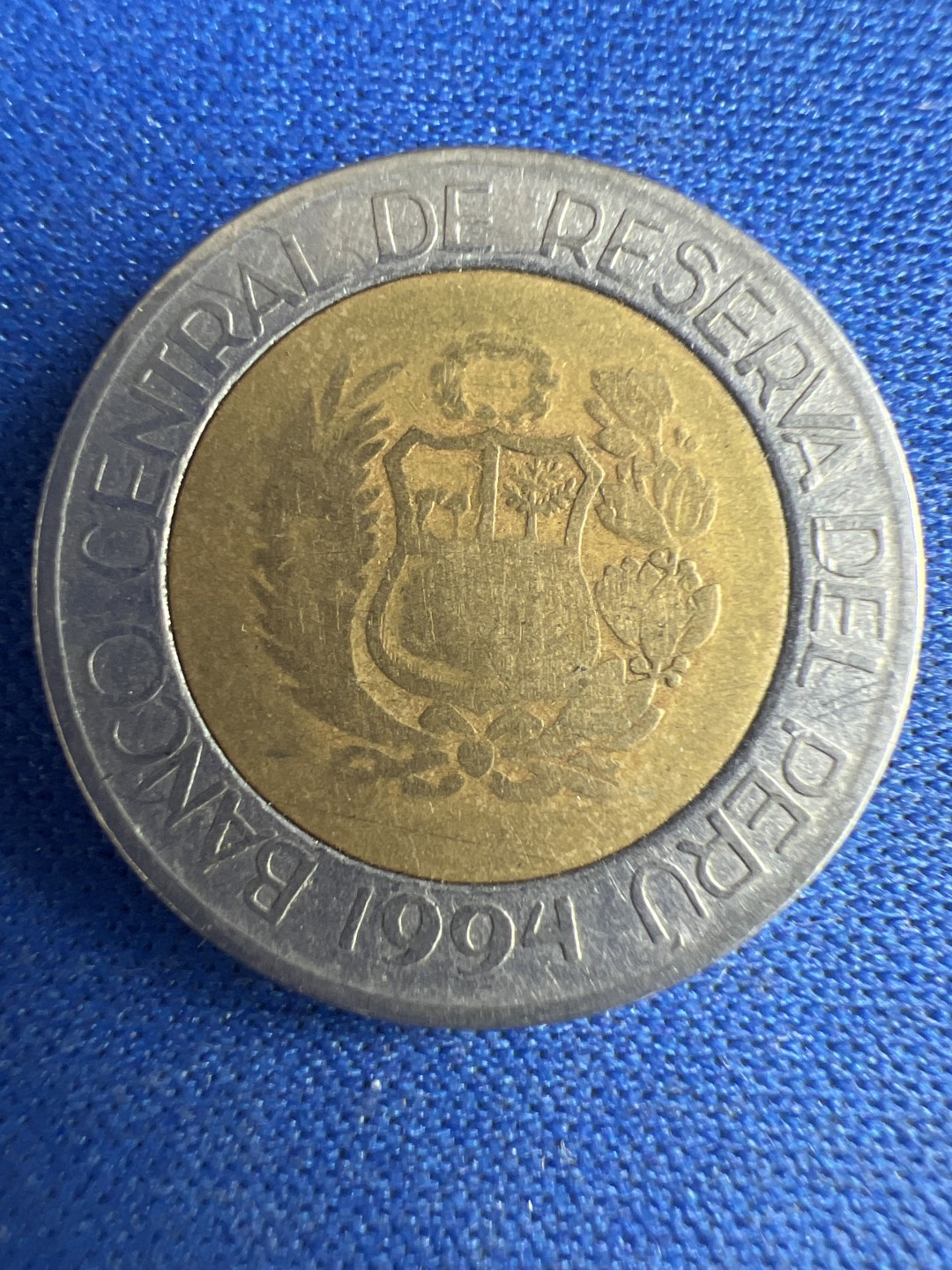 泡泡堂微拍第八十五幕硬币捡漏可累计专场👿👿，累计满二十元包邮，接受代拍业务 秘鲁2索尔双色