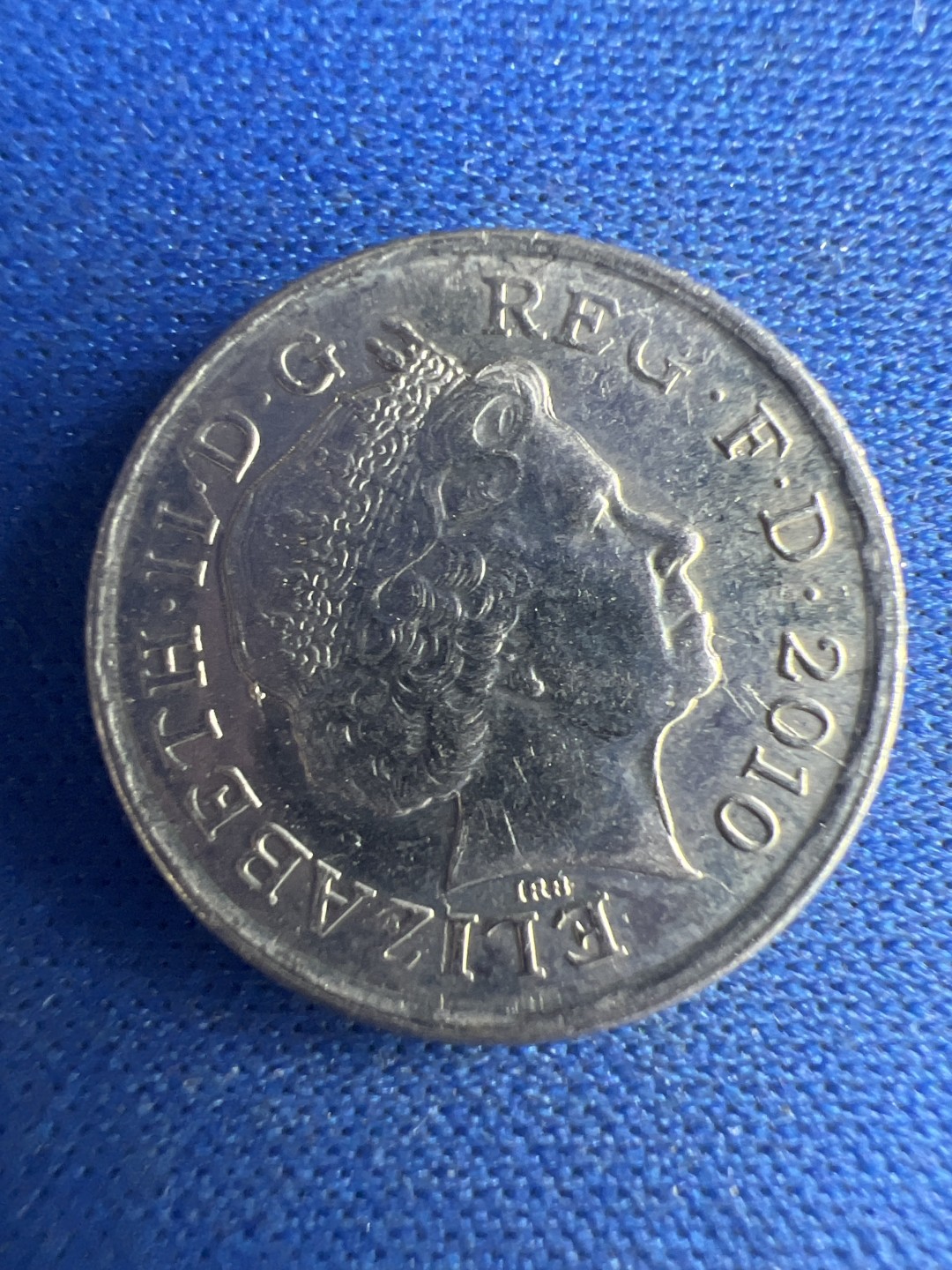 泡泡堂微拍第八十六幕硬币捡漏可累计专场👿👿，累计满二十元包邮，接受代拍业务 英国5磅戴安娜纪念币