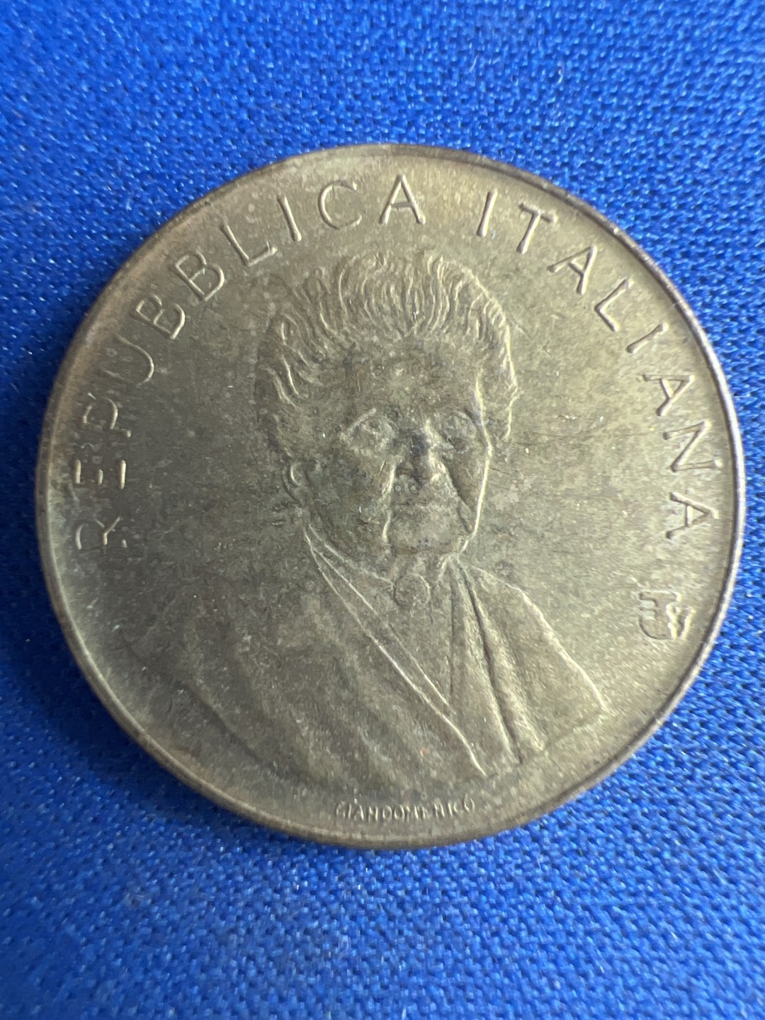 泡泡堂微拍第八十六幕硬币捡漏可累计专场👿👿，累计满二十元包邮，接受代拍业务 意大利200里拉纪念币