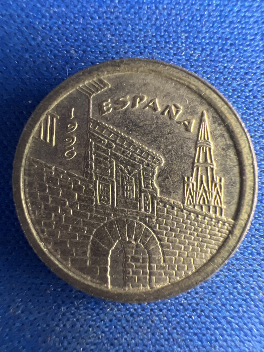 泡泡堂微拍第八十六幕硬币捡漏可累计专场👿👿，累计满二十元包邮，接受代拍业务 西班牙5比塞塔