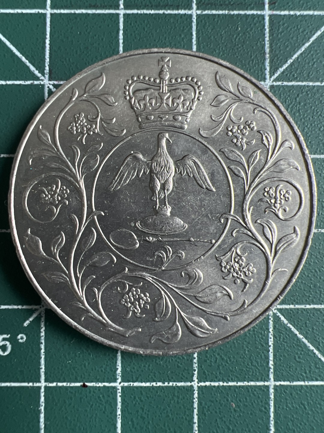 泡泡堂微拍第192幕硬币捡漏可累计专场👿👿，累计满二十元包邮，接受代拍业务 英国1克朗女皇骑马纪念币