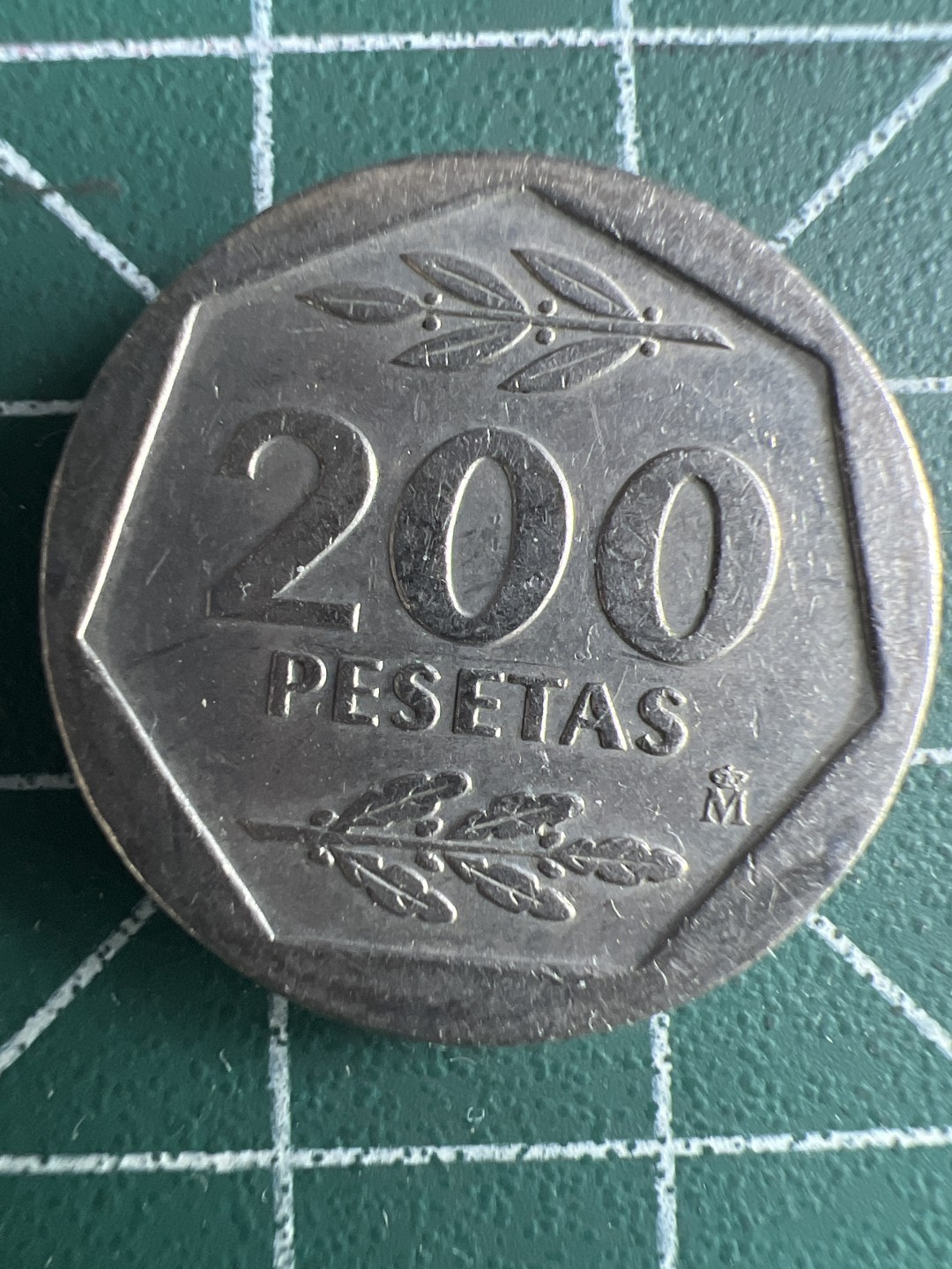 泡泡堂微拍第八十六幕硬币捡漏可累计专场👿👿，累计满二十元包邮，接受代拍业务 西班牙200比塞塔