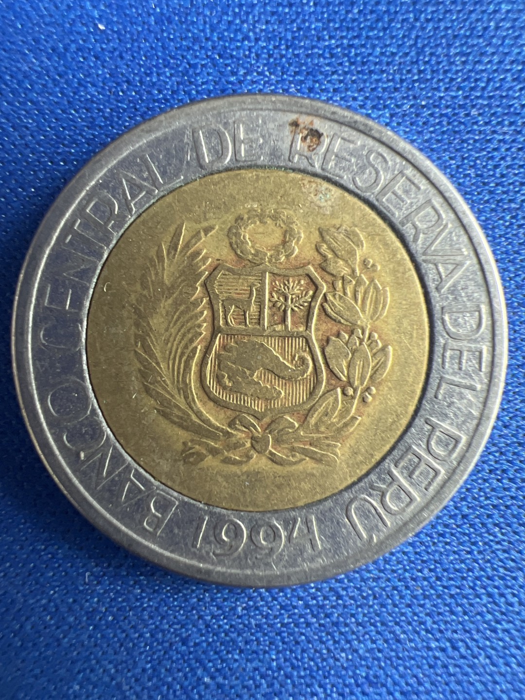 泡泡堂微拍第八十五幕硬币捡漏可累计专场👿👿，累计满二十元包邮，接受代拍业务 秘鲁5索尔双色