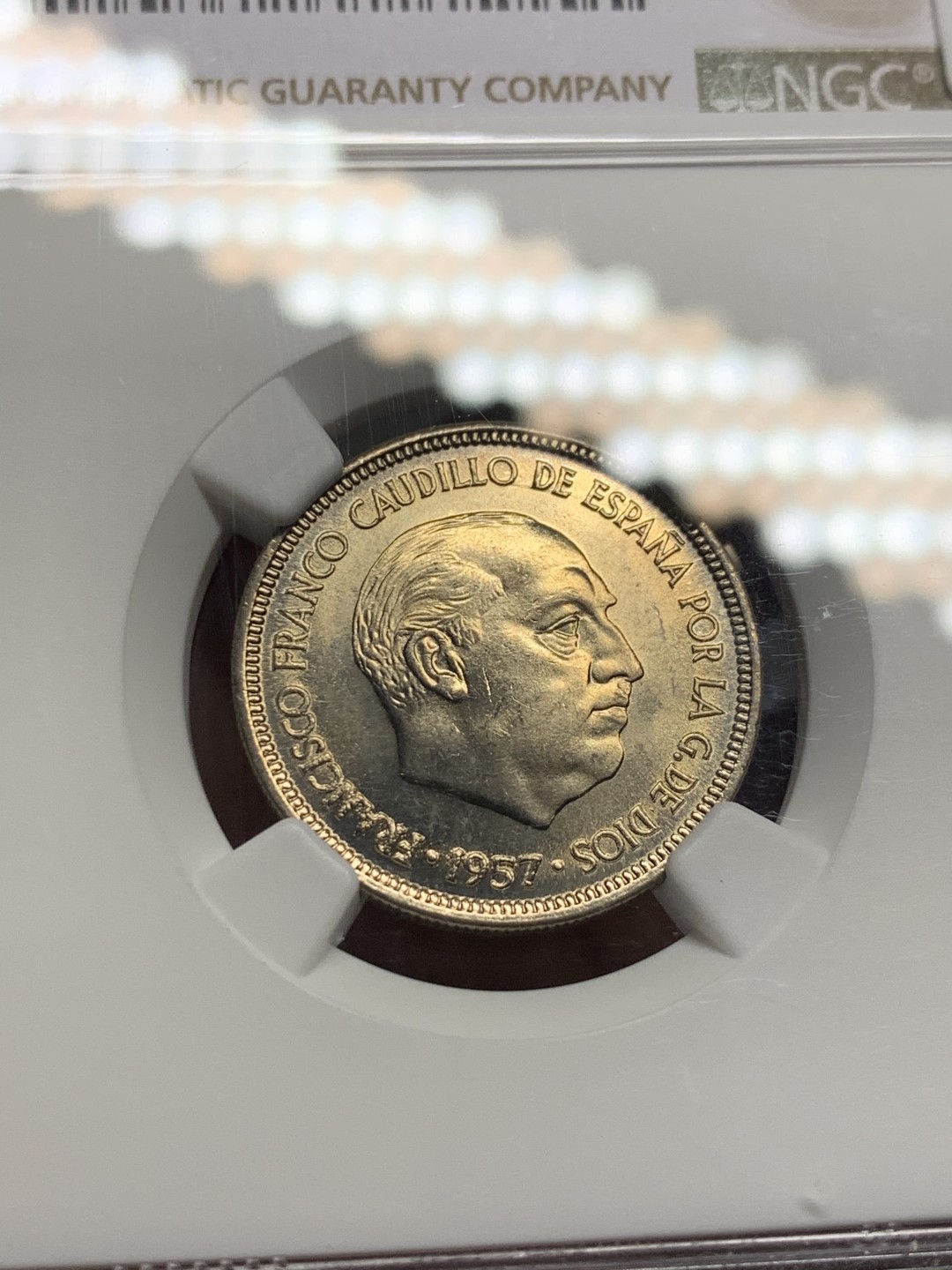 《竞宝斋》第143场-周日，周一 2场 (全场包邮) NGC-MS64 西班牙1957年 佛朗哥 5比塞塔镍币 顶级品相