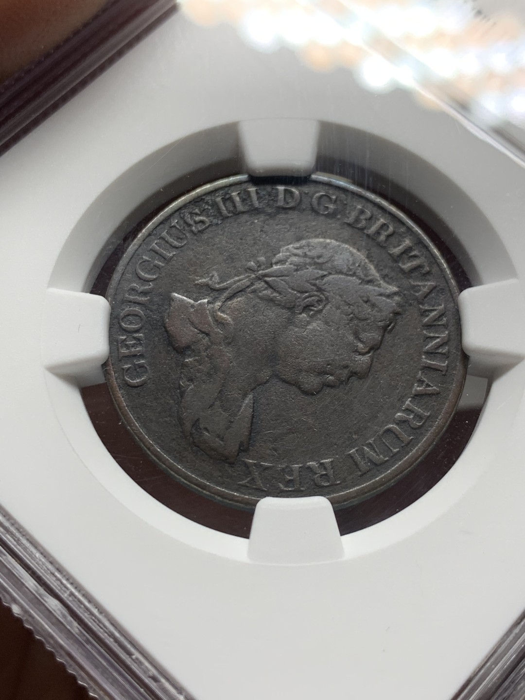 《竞宝斋》第143场-周日，周一 2场 (全场包邮) NGC VF 1815年 英属锡兰 乔治三世1Stiver铜币，乔三头像+亚洲象的组合。少见品种，英属锡兰首年，单年版本。同年英国废黜原锡兰国王，并由乔三兼任