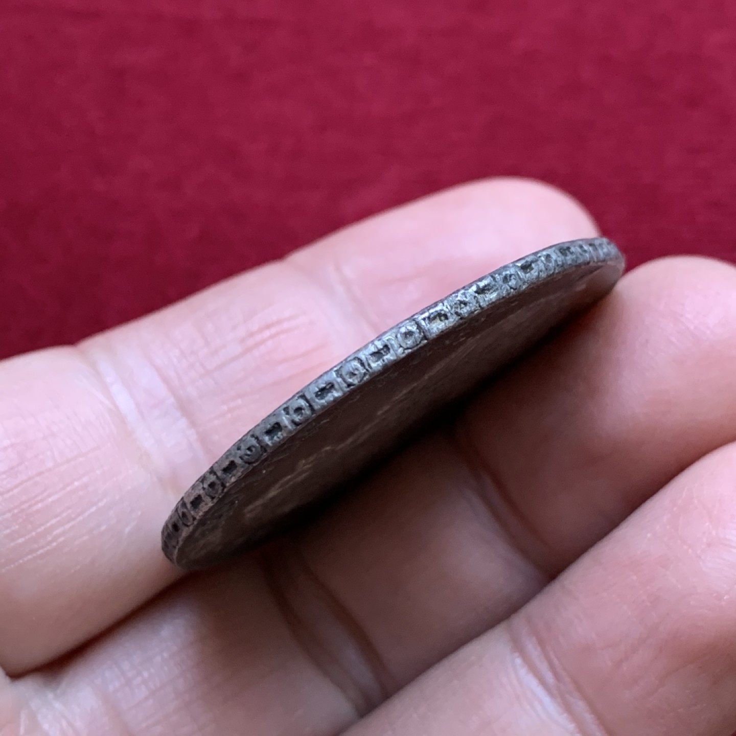 《竞宝斋》第143场-周日，周一 2场 (全场包邮) 西属 玻利维亚 1784年 卡三 8R 双柱大银币 细节见图 包浆不错