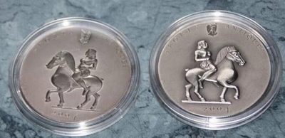 【海寕潮】客户送拍专场 - 【海寧潮】多哥2004年希腊雅典奥运古代体育仿古凹凸银币2枚原价1800元，带盒无证书925银，31.1克*2