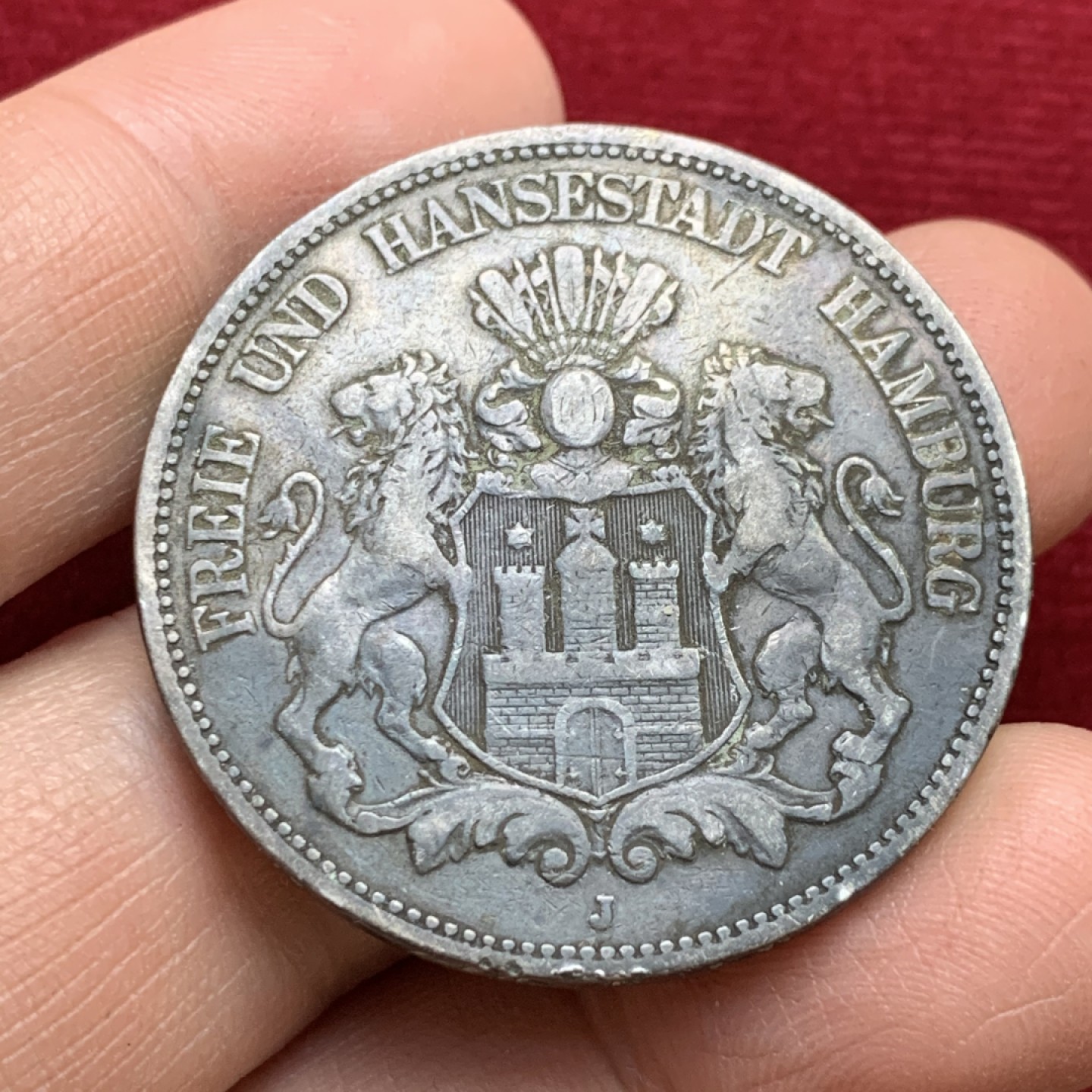 《竞宝斋》第143场-周日，周一 2场 (全场包邮) 德国1875年汉堡短翅五马克大银，早期少见年份,克劳斯XF书价400刀，流通品相老包浆