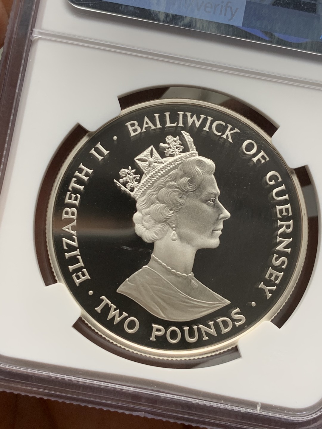 《竞宝斋》第143场-周日，周一 2场 (全场包邮) NGC-PF69 根西岛 1993年 2镑银币 精制大银币 小国家稀少品种