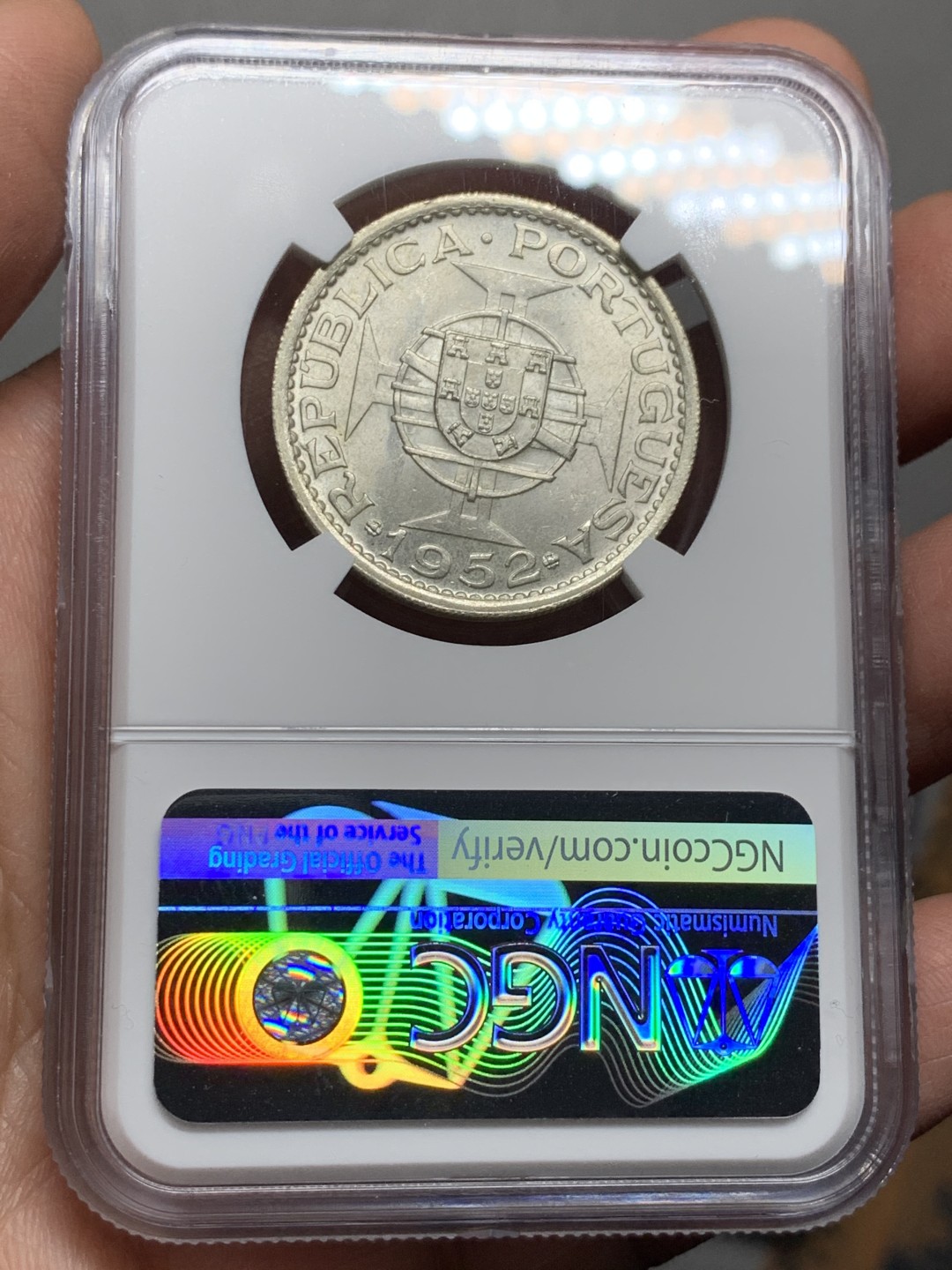 《竞宝斋》第143场-周日，周一 2场 (全场包邮) NGC MS64 1952澳门5元银币