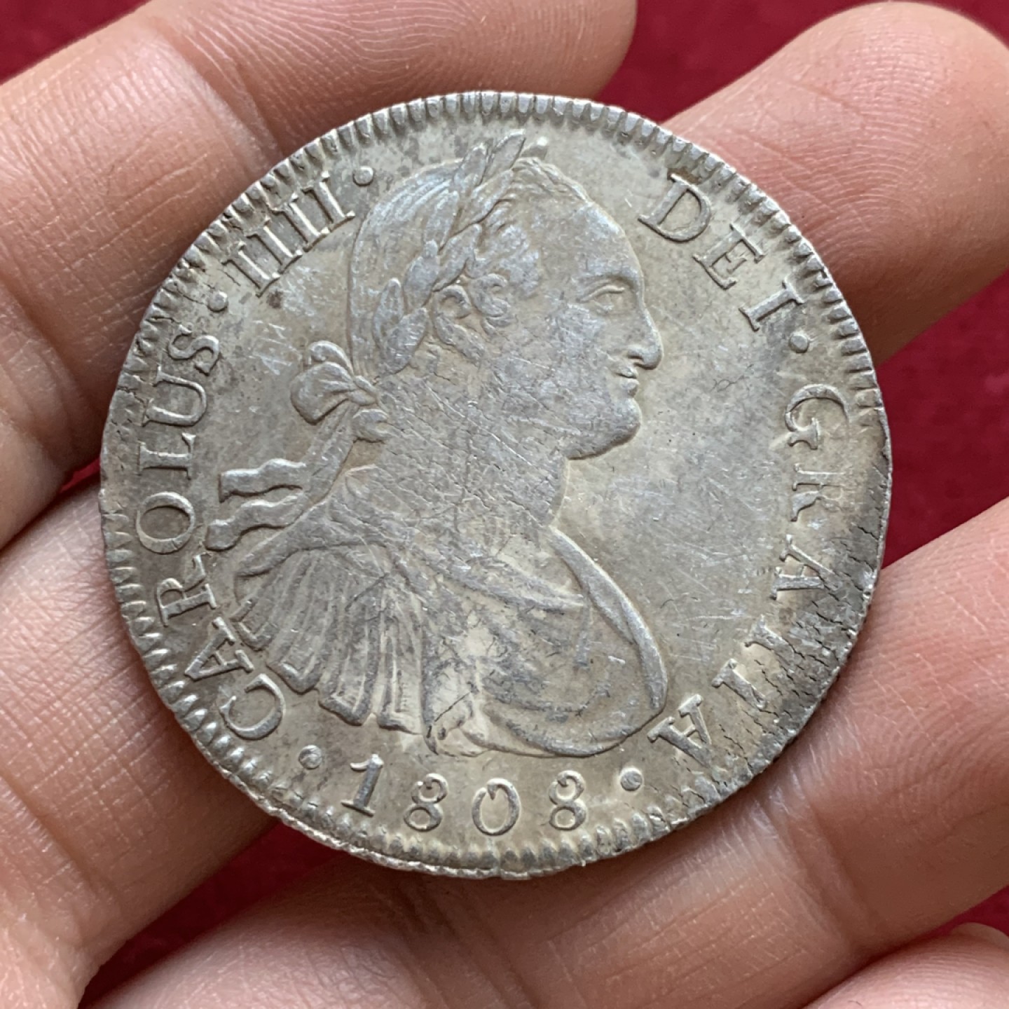 《竞宝斋》第143场-周日，周一 2场 (全场包邮) 墨西哥 1808 卡四 双柱8R 大银币 细节不错 原味状态