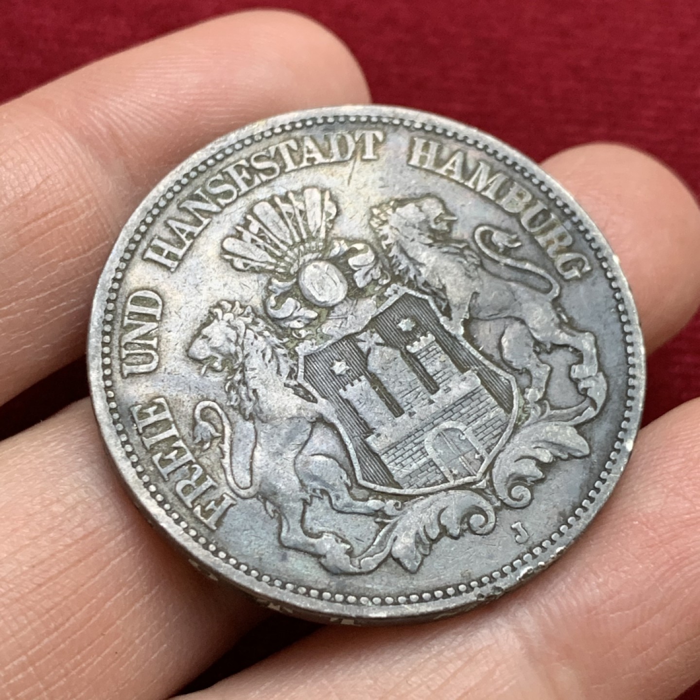 《竞宝斋》第143场-周日，周一 2场 (全场包邮) 德国1875年汉堡短翅五马克大银，早期少见年份,克劳斯XF书价400刀，流通品相老包浆