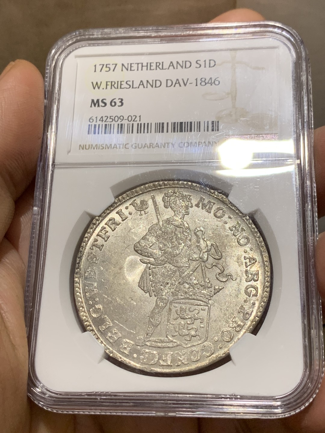 《竞宝斋》第143场-周日，周一 2场 (全场包邮) NGC-MS63 荷兰 1757年 站人武士 西弗里斯兰1D大银币 双面爽光 打制好 早期版本