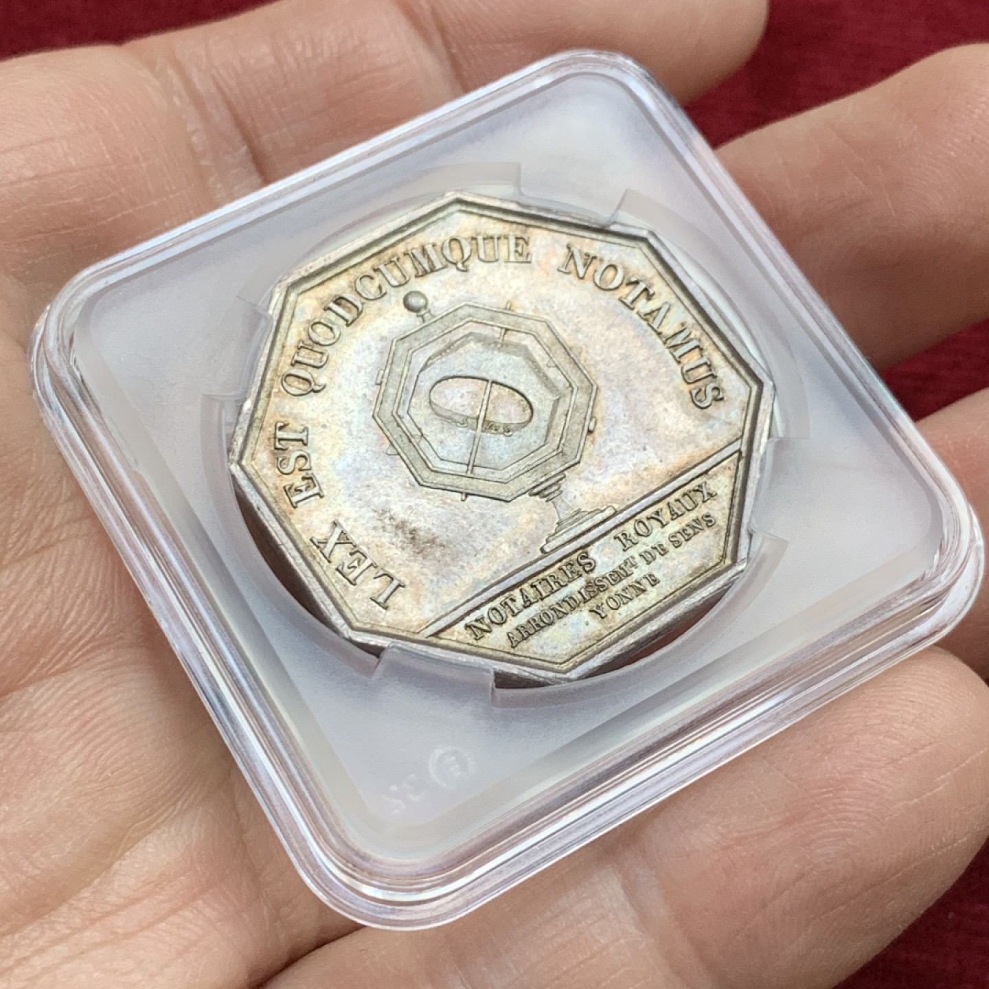 《竞宝斋》第143场-周日，周一 2场 (全场包邮) 法国 1832-1841 八角银质代币 早期油灯边铭，桑斯地区公证人，法王路易九世（圣路易）的半身像，正面呈黄油光状态，且毛衣与王冠高点具在。 14.22g，31.2mm