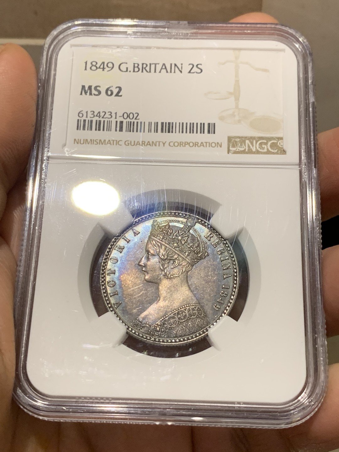 《竞宝斋》第143场-周日，周一 2场 (全场包邮) NGC-MS62 英国1849年无神弗罗林均匀黑色包浆背面全深打状态百里挑一