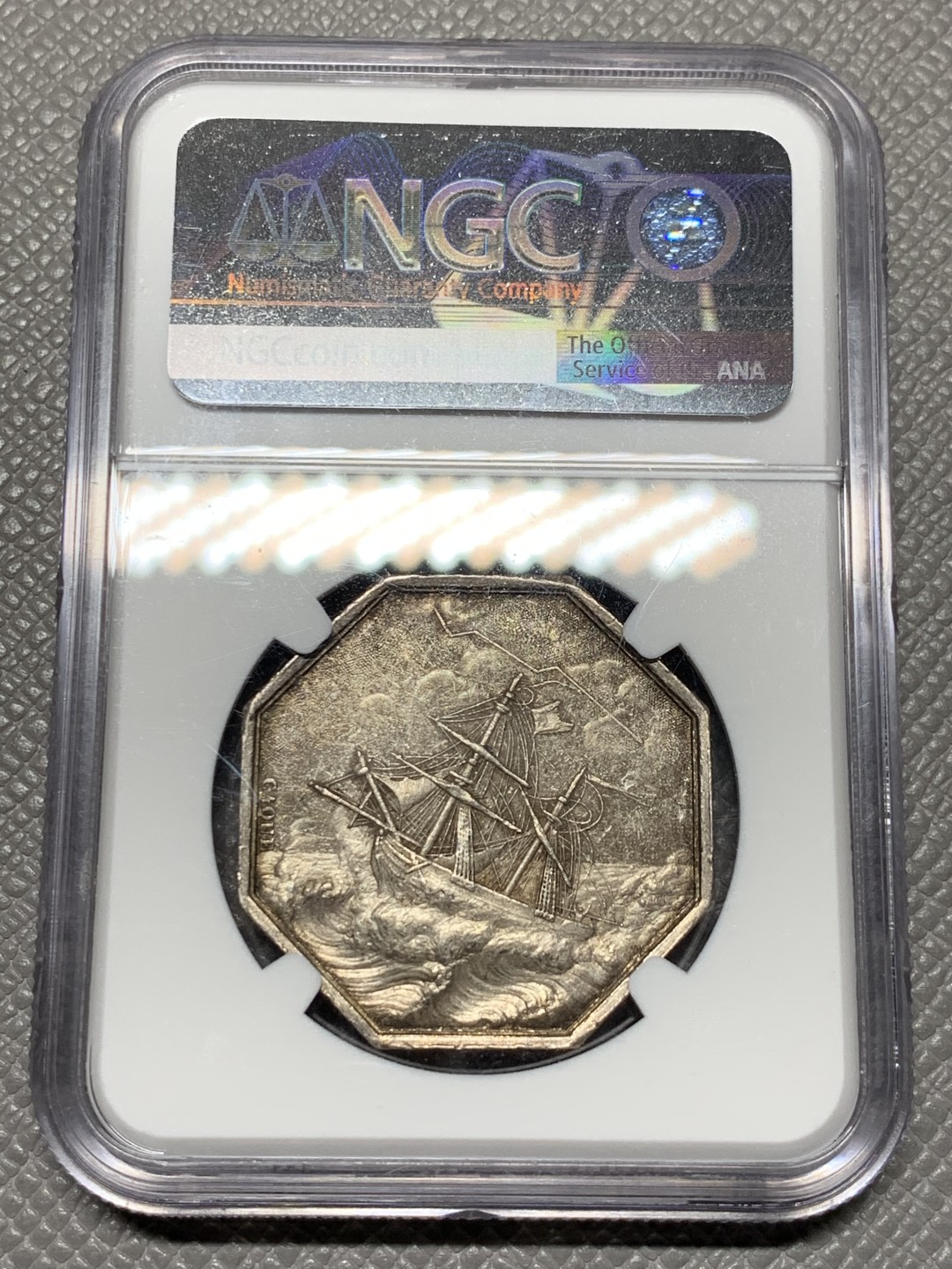 《竞宝斋》第143场-周日，周一 2场 (全场包邮) NGC-AU55 季军分 法国名誉品八角海妖 八角银币 八角目录封面币