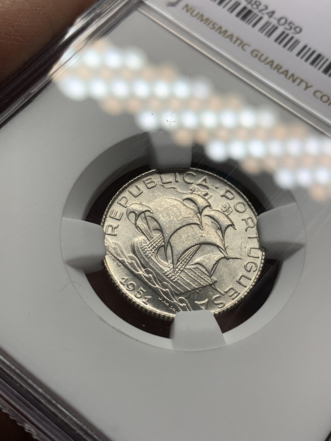 《竞宝斋》第143场-周日，周一 2场 (全场包邮) NGC-MS65 葡萄牙1951年 大帆船 2.5埃斯库多 银币 64分以上就难了