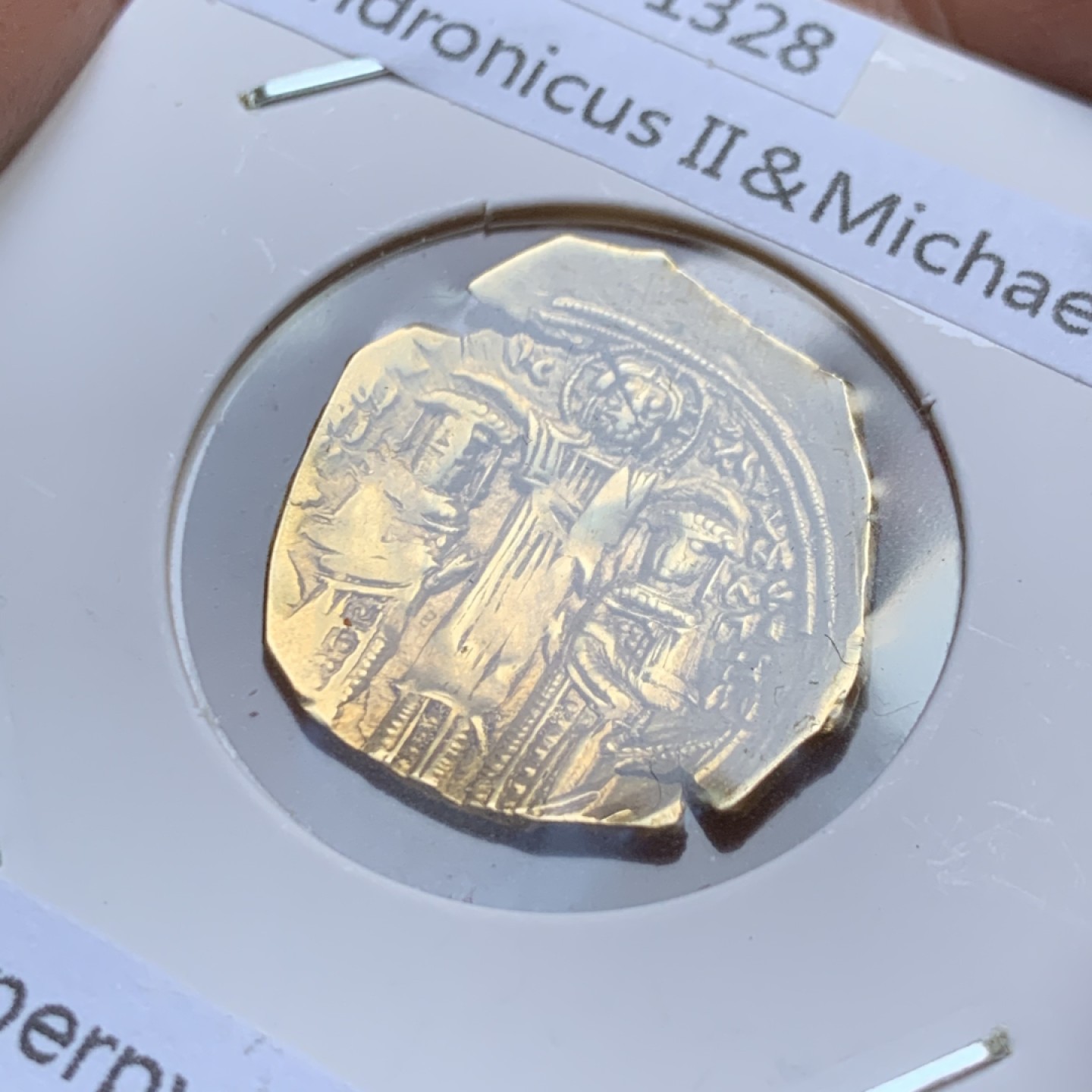 《竞宝斋》第143场-周日，周一 2场 (全场包邮) 公元1282-1328年 拜占庭王朝碟形金币 3.03克 正面圣女像，背面耶稣基督和皇帝安德洛尼卡二世Andronicus II和太子迈克尔九世Michael IX站像