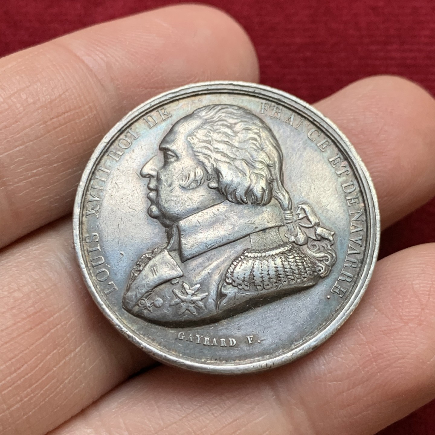 《竞宝斋》第143场-周日，周一 2场 (全场包邮) 法国 路易十八 戎装版 圆形 JETON 银质 这款戎装的非常少见 18.1g 32.6mm （边缘为留银）