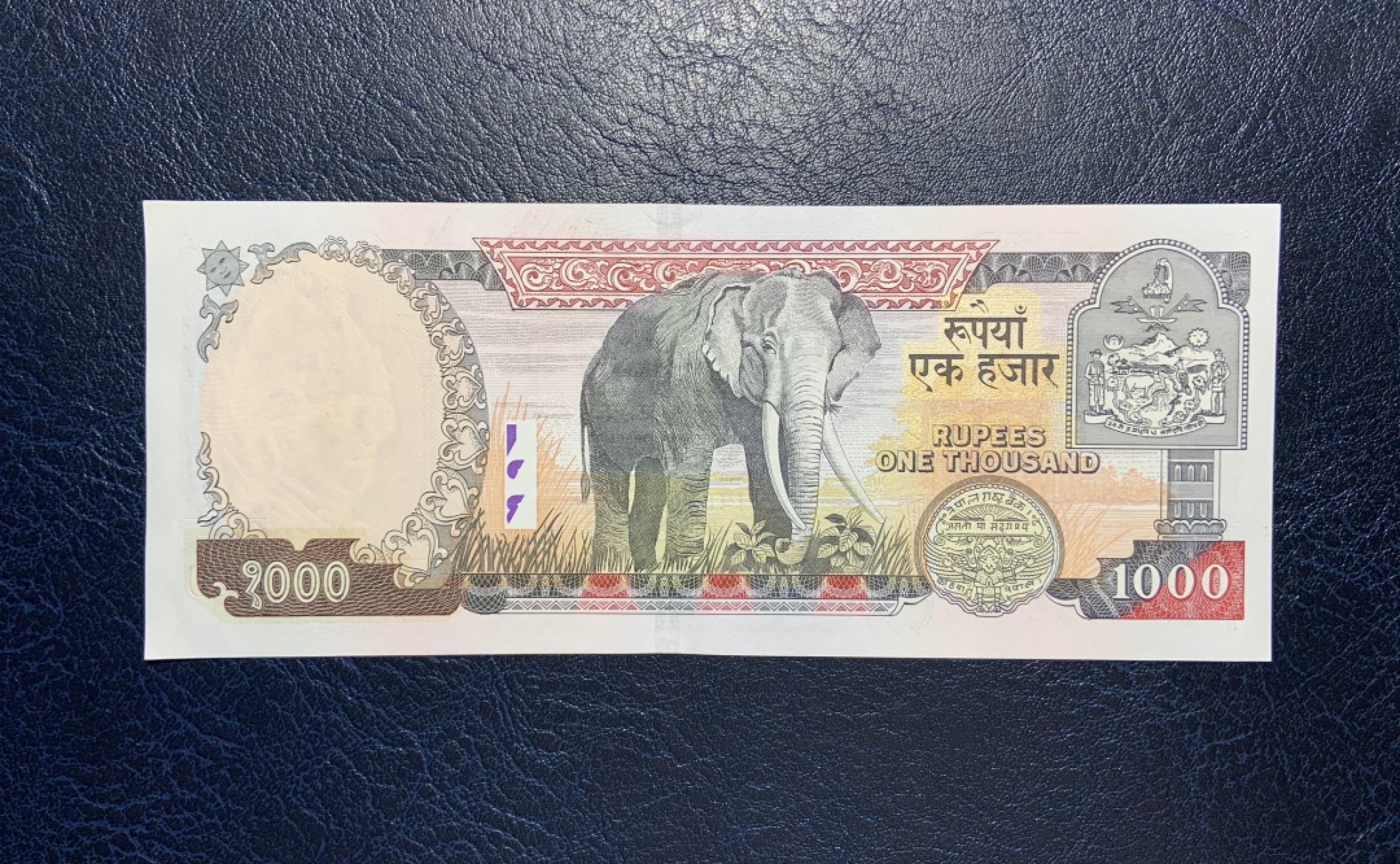 收藏联盟Quantum Auction 第240期拍卖 已更新 尼泊尔2002年1000卢比 品相UNC 边角微瑕 强光细节如图