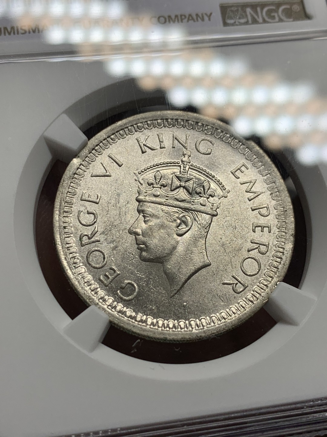 《竞宝斋》第143场-周日，周一 2场 (全场包邮) NGC-MS62 英属印度 1945 1卢比 银币