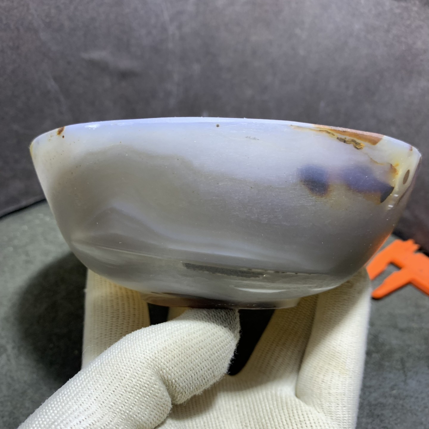 精美高玉化巴西玛瑙亚光饭碗一个，