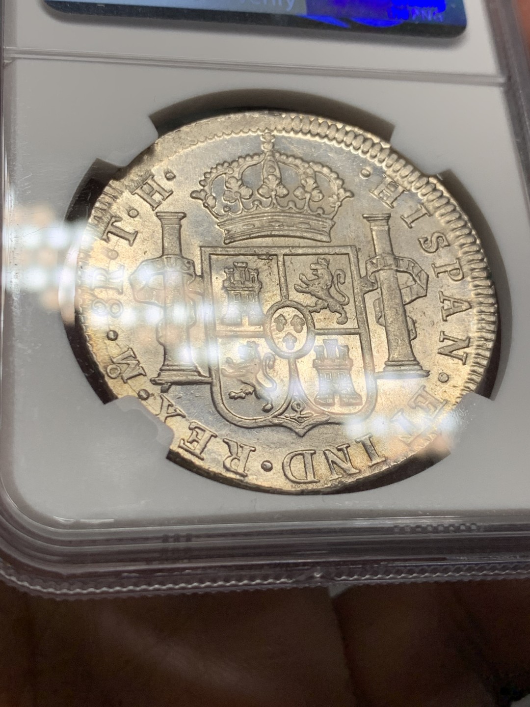 《竞宝斋》第143场-周日，周一 2场 (全场包邮) NGC AU55 墨西哥 1805年 卡四 双柱大银币 原味包浆 打制的非常好