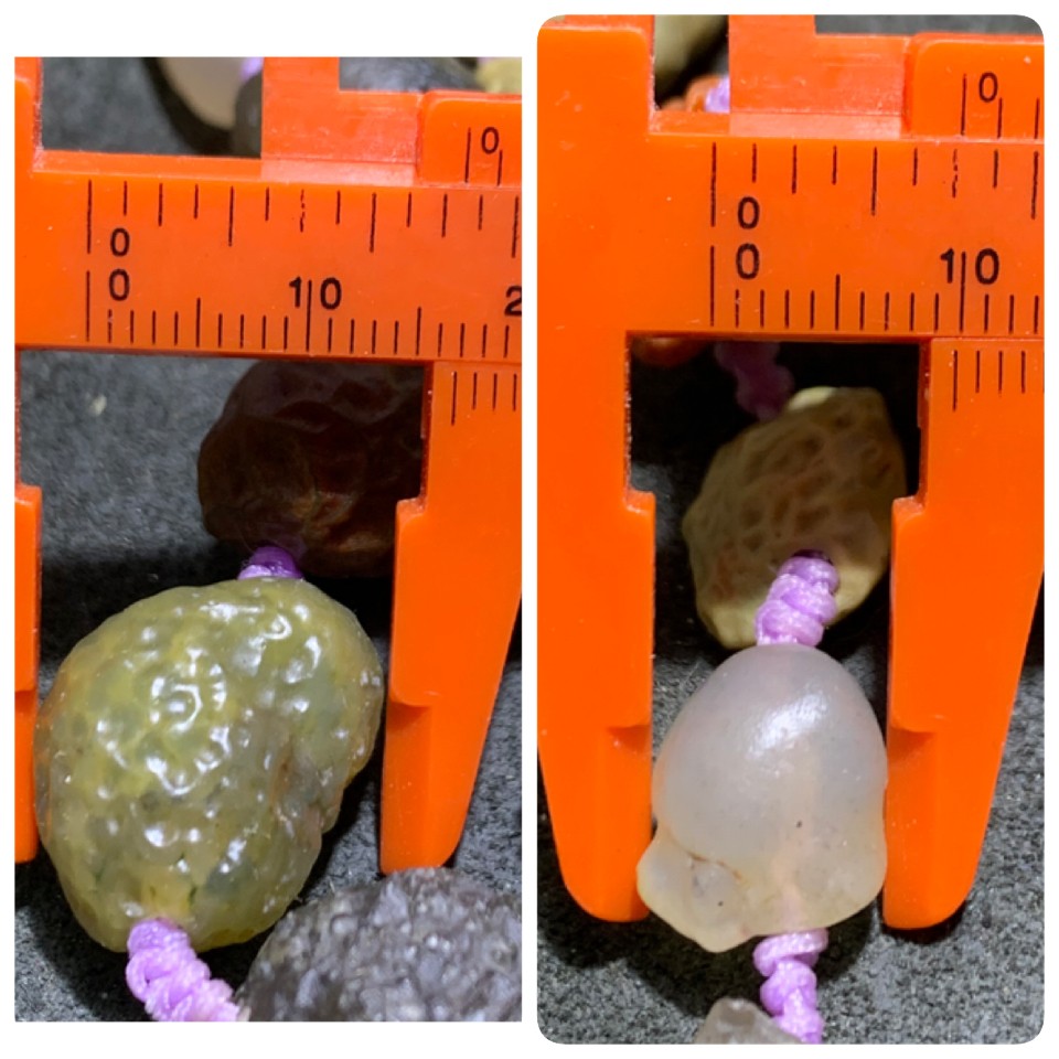 精美大颗粒青花筋脉石玛瑙原石项链一条，