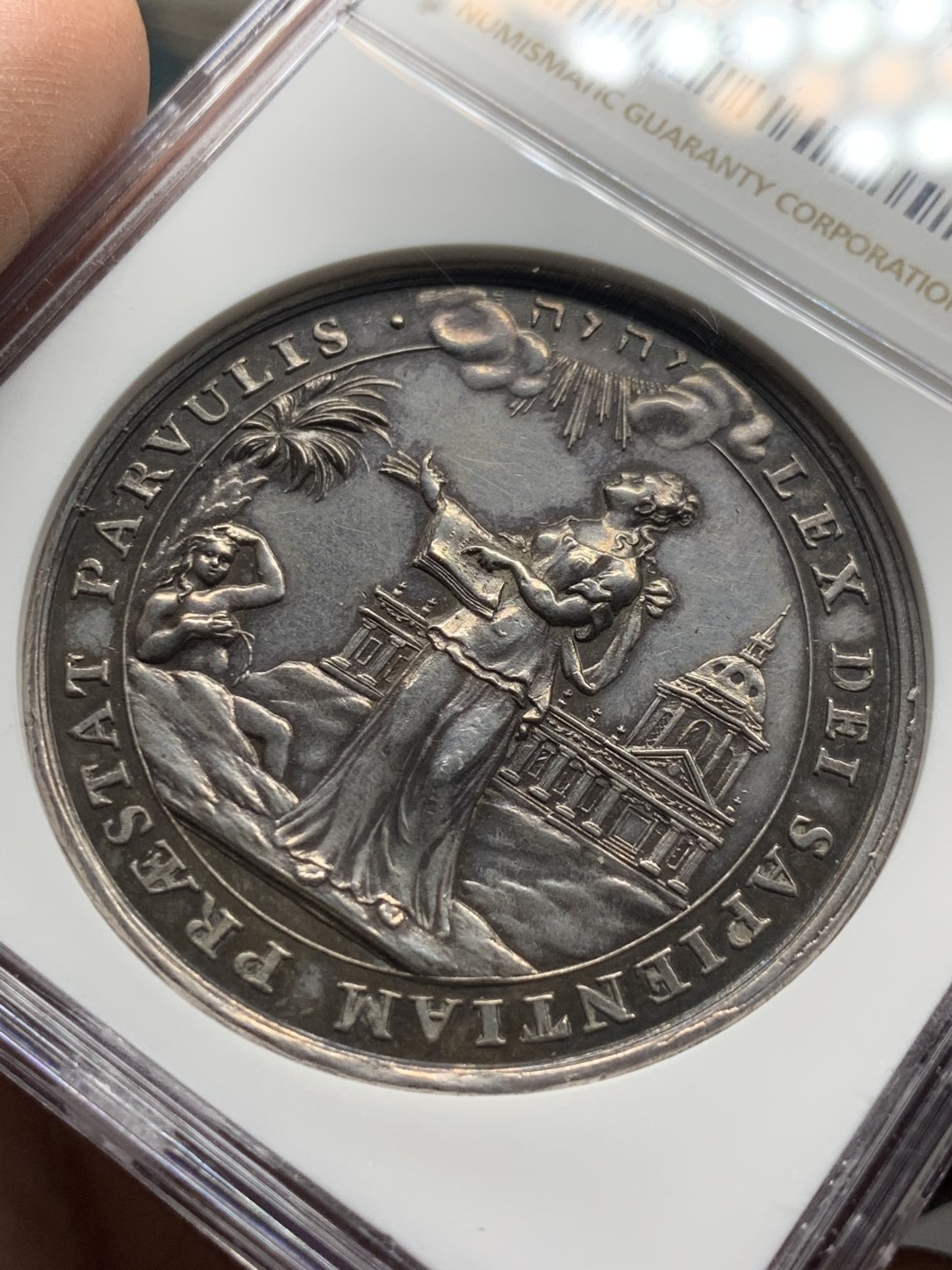 《竞宝斋》第143场-周日，周一 2场 (全场包邮) NGC-UNC 瑞士 18世纪 无纪年 日内瓦校园纪念 银章 非常好的状态