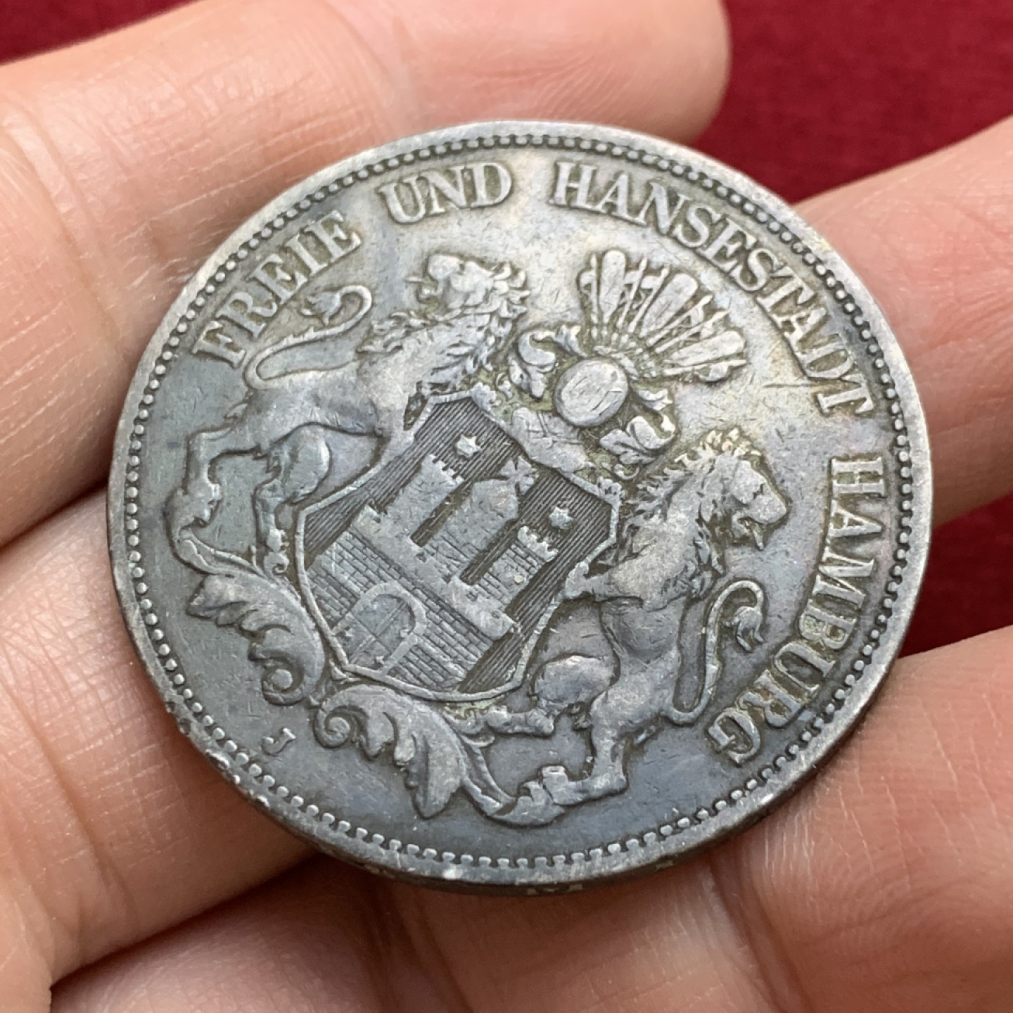 《竞宝斋》第143场-周日，周一 2场 (全场包邮) 德国1875年汉堡短翅五马克大银，早期少见年份,克劳斯XF书价400刀，流通品相老包浆