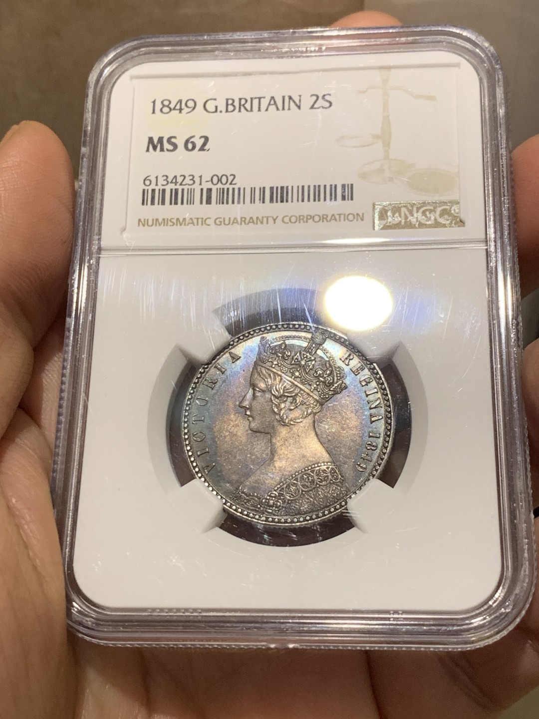 《竞宝斋》第143场-周日，周一 2场 (全场包邮) NGC-MS62 英国1849年无神弗罗林均匀黑色包浆背面全深打状态百里挑一