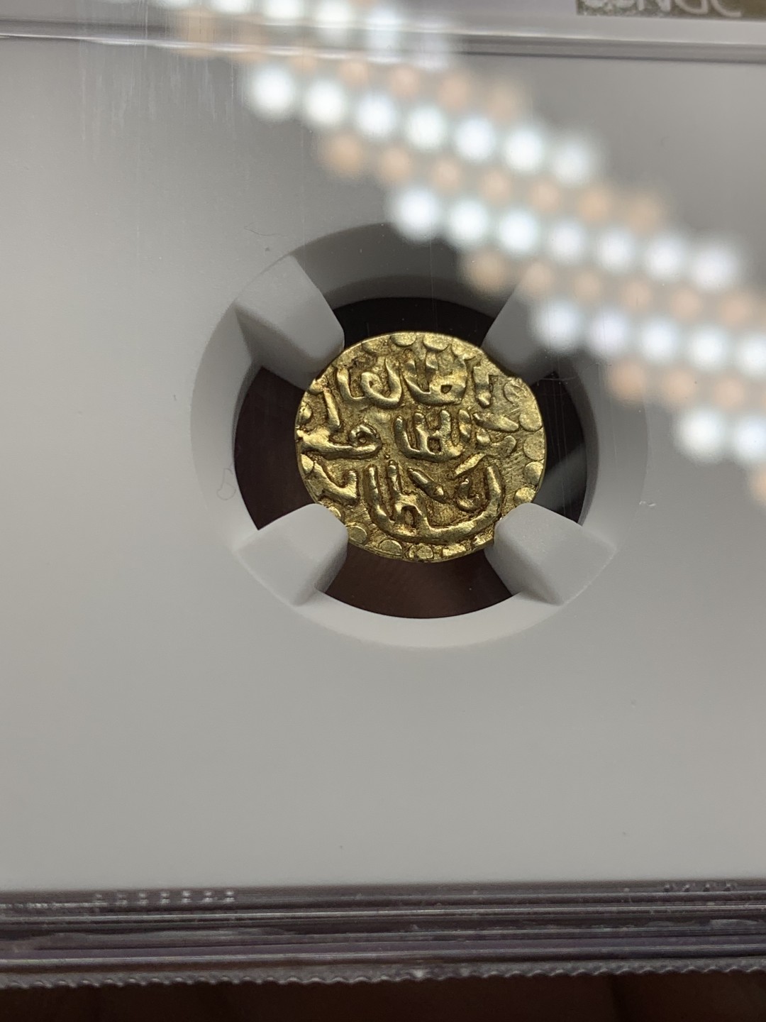 《竞宝斋》第143场-周日，周一 2场 (全场包邮) NGC-AU53 印度尼西亚AH1016年 伊斯坎达·慕达 KUPANG金币 稀少品种