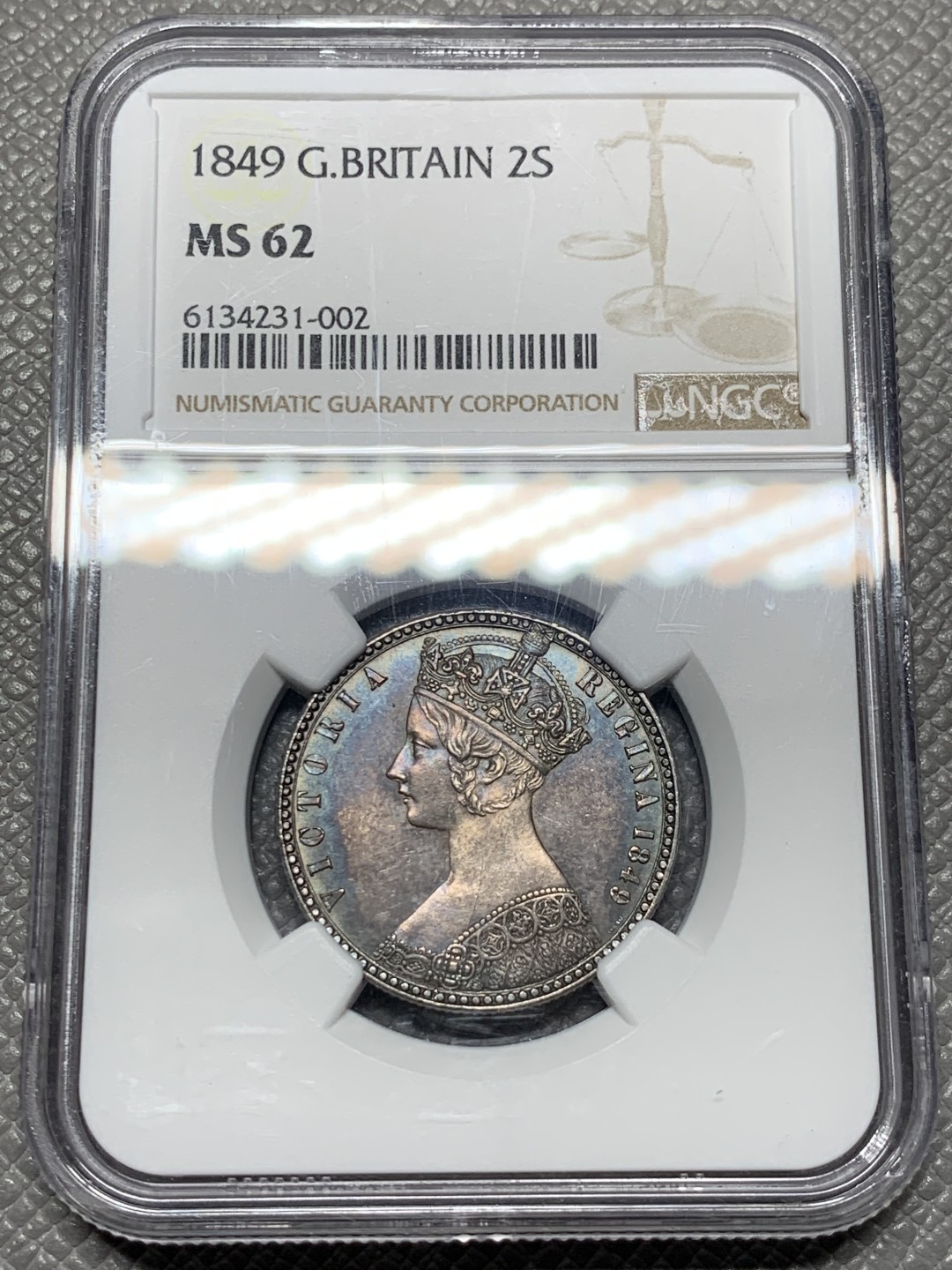 《竞宝斋》第143场-周日，周一 2场 (全场包邮) NGC-MS62 英国1849年无神弗罗林均匀黑色包浆背面全深打状态百里挑一