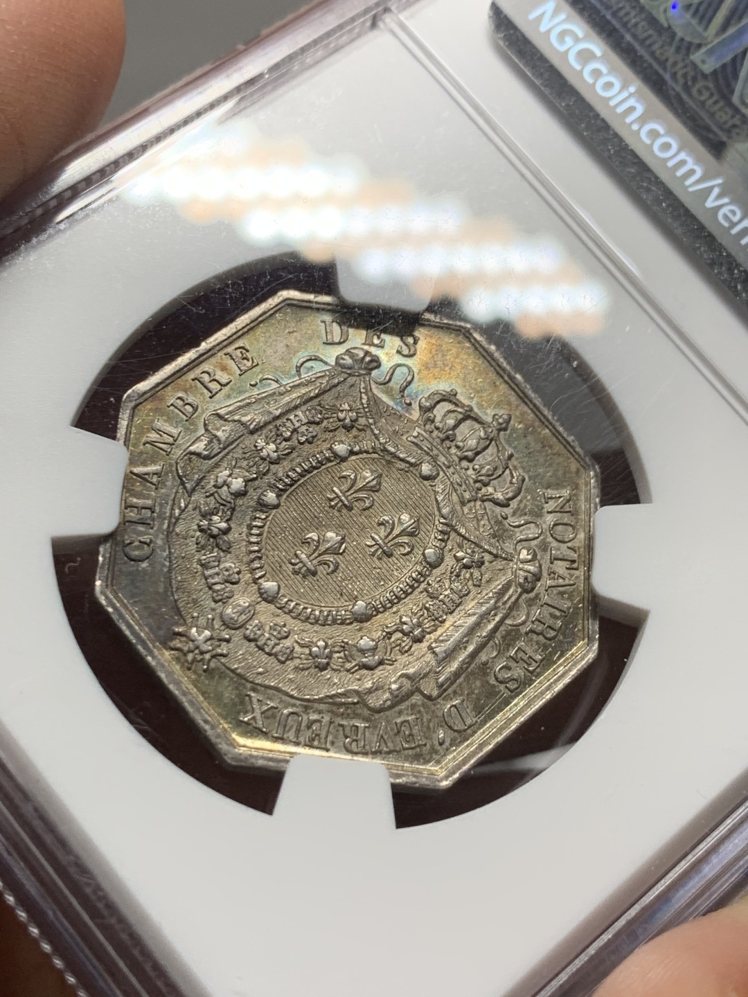 《竞宝斋》第143场-周日，周一 2场 (全场包邮) NGC-AU58 法国 银质八角代币 JETON 路易十八公证人 少见品种 五彩漂亮