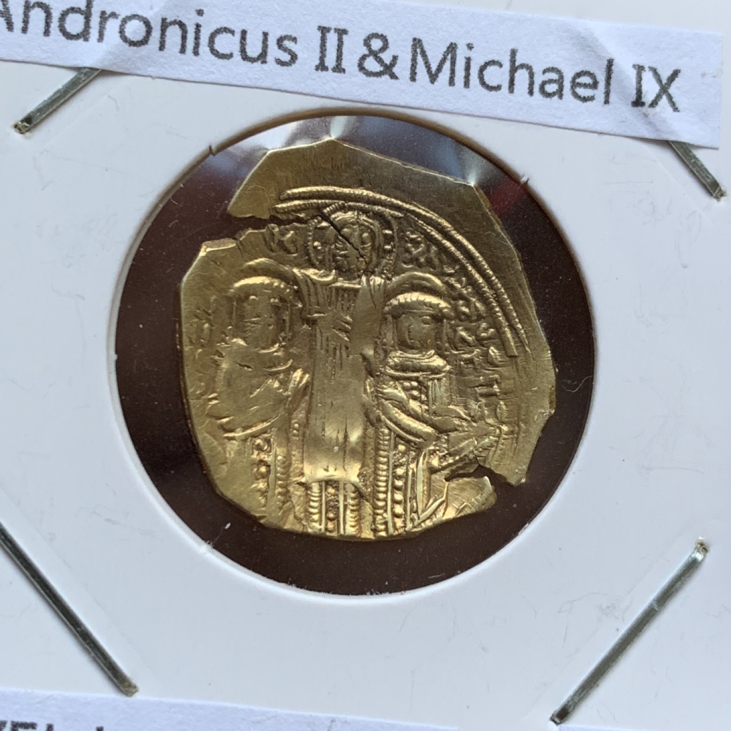 《竞宝斋》第143场-周日，周一 2场 (全场包邮) 公元1282-1328年 拜占庭王朝碟形金币 3.03克 正面圣女像，背面耶稣基督和皇帝安德洛尼卡二世Andronicus II和太子迈克尔九世Michael IX站像