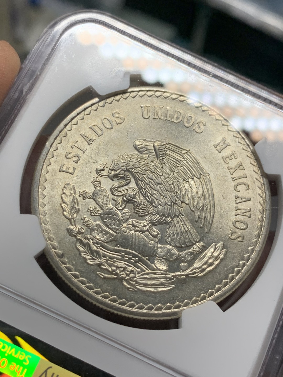 《竞宝斋》第143场-周日，周一 2场 (全场包邮) NGC-MS63 墨西哥1947年 印第安人头像5比索大银币 原光好品